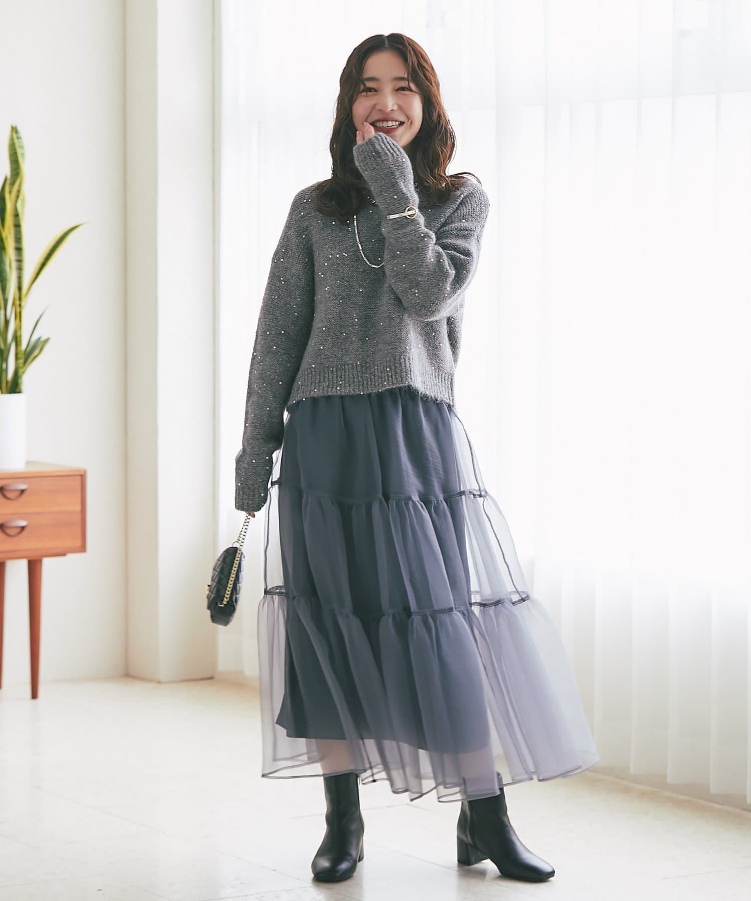 La boutique BonBon(ラブティックボンボン) 【程よいカジュアル感】スパンコールモヘアボートネックニット