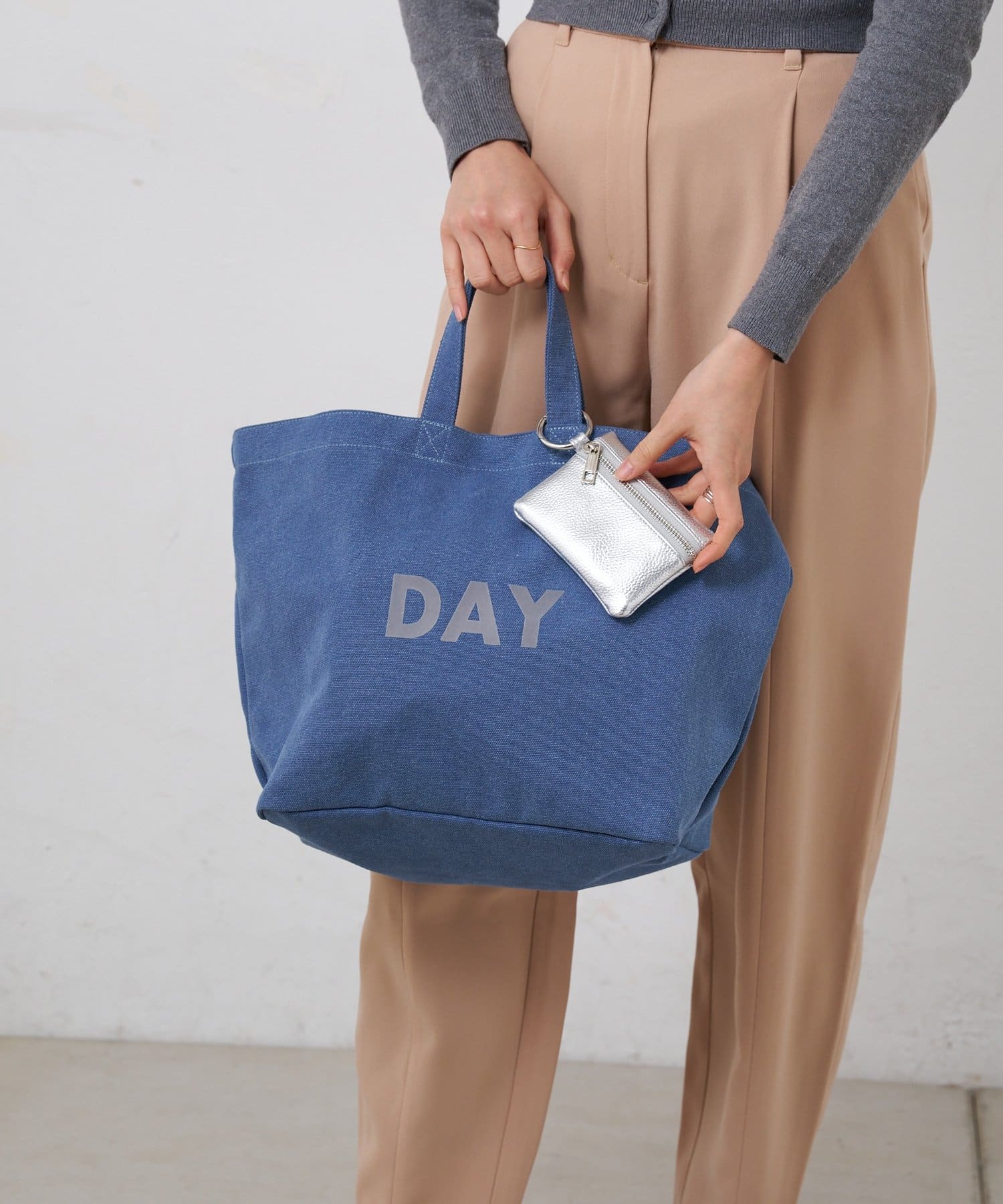 BIRTHDAY BAR(バースデイバー) キャンバスフロッキーロゴトートバッグ