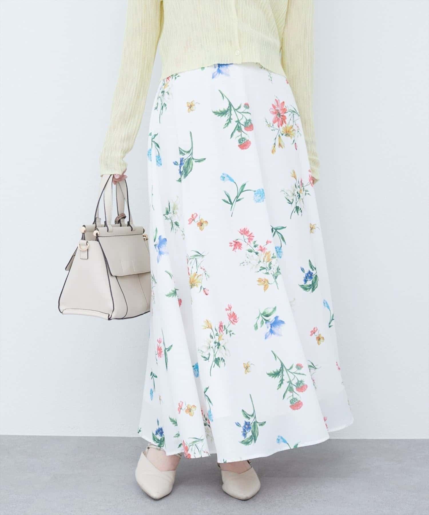 NICE CLAUP / OLIVE des OLIVE OUTLET(ナイスクラップ  / オリーブ デ オリーブ アウトレット) 【natural couture】ガーデンフラワー柄フレアスカート