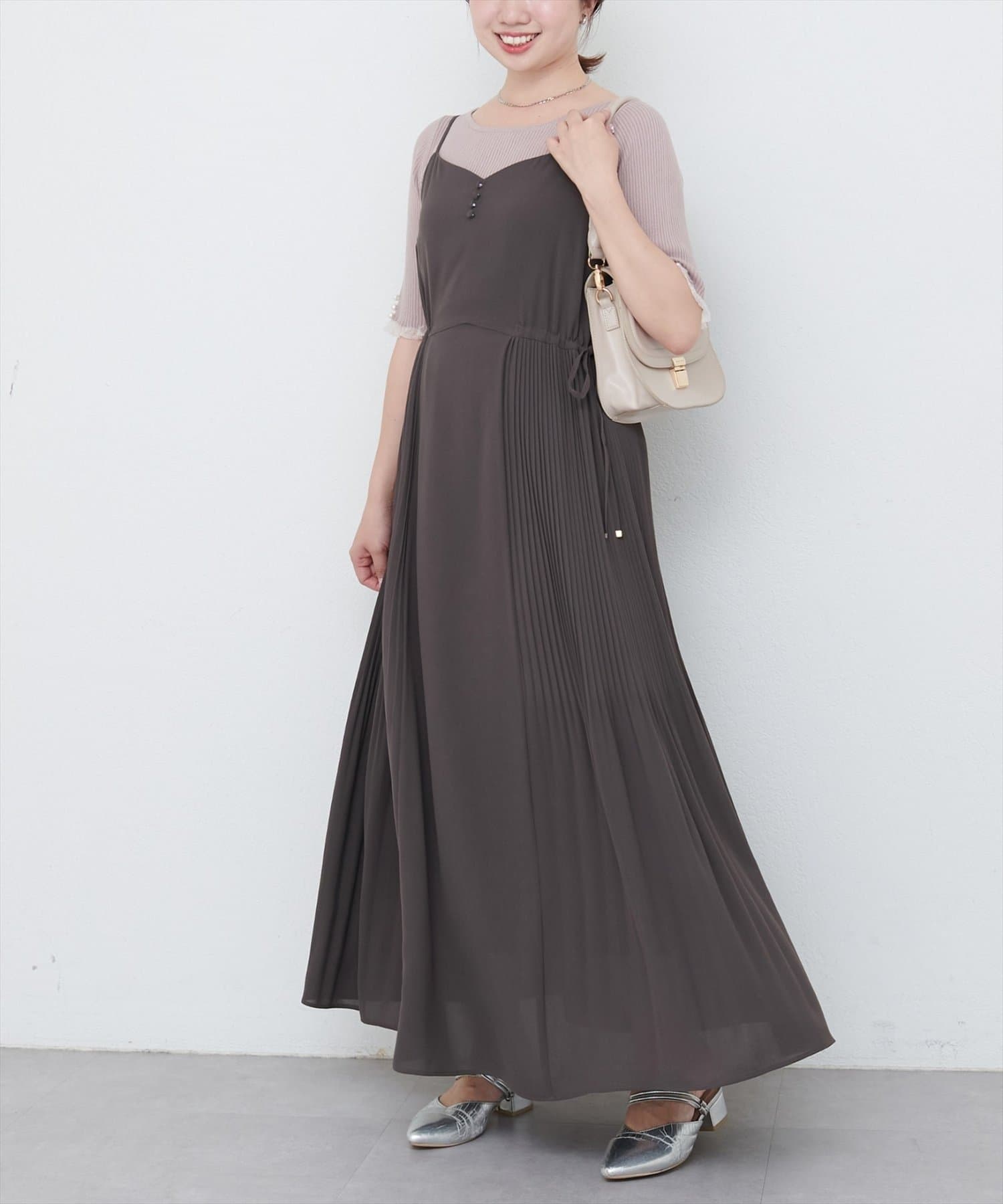 NICE CLAUP / OLIVE des OLIVE OUTLET(ナイスクラップ  / オリーブ デ オリーブ アウトレット) 【 natural  couture】両サイドプリーツキャミワンピ