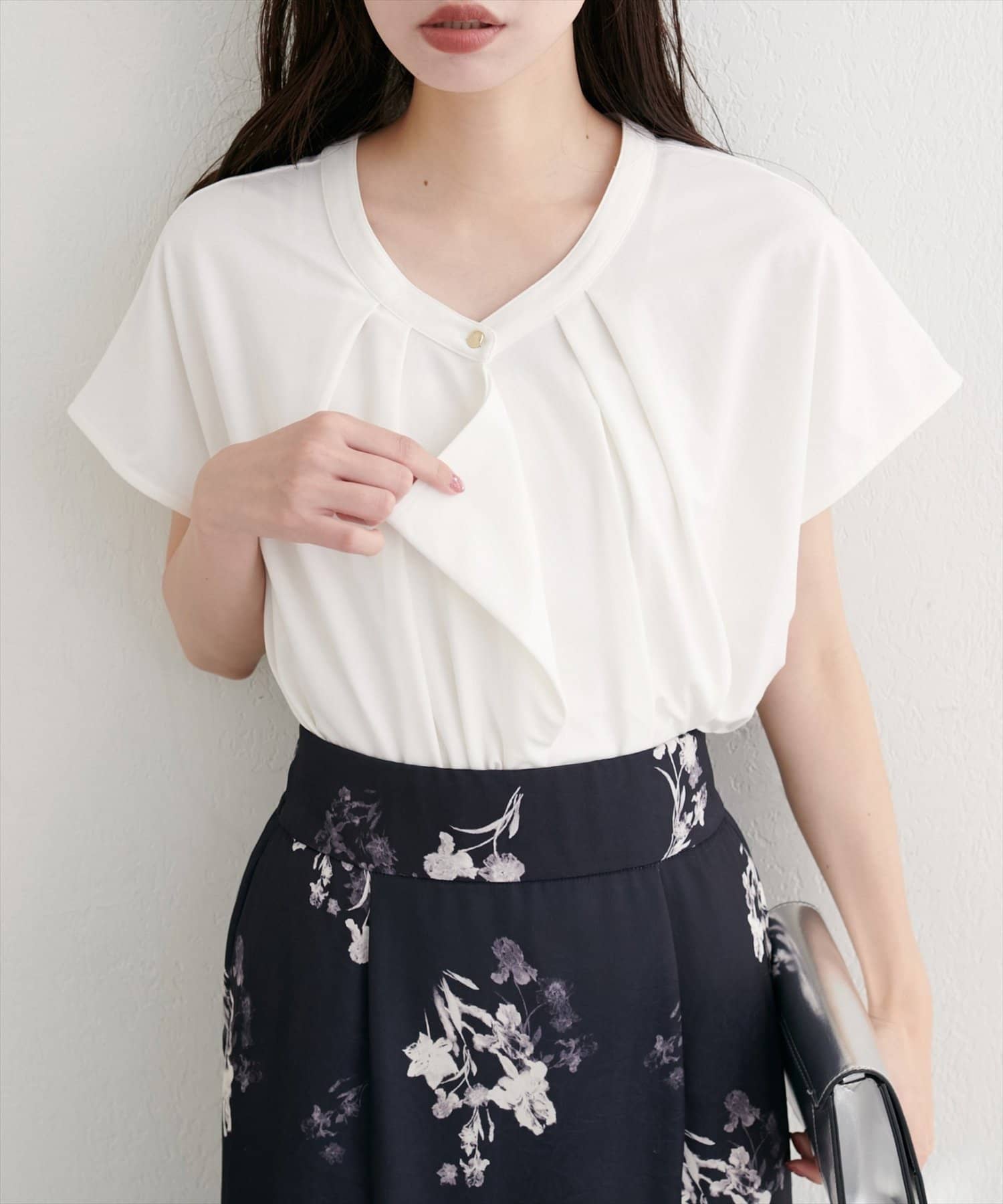 NICE CLAUP / OLIVE des OLIVE OUTLET(ナイスクラップ  / オリーブ デ オリーブ アウトレット) 【natural couture】接触冷感ドレープフリルカットソーブラウス