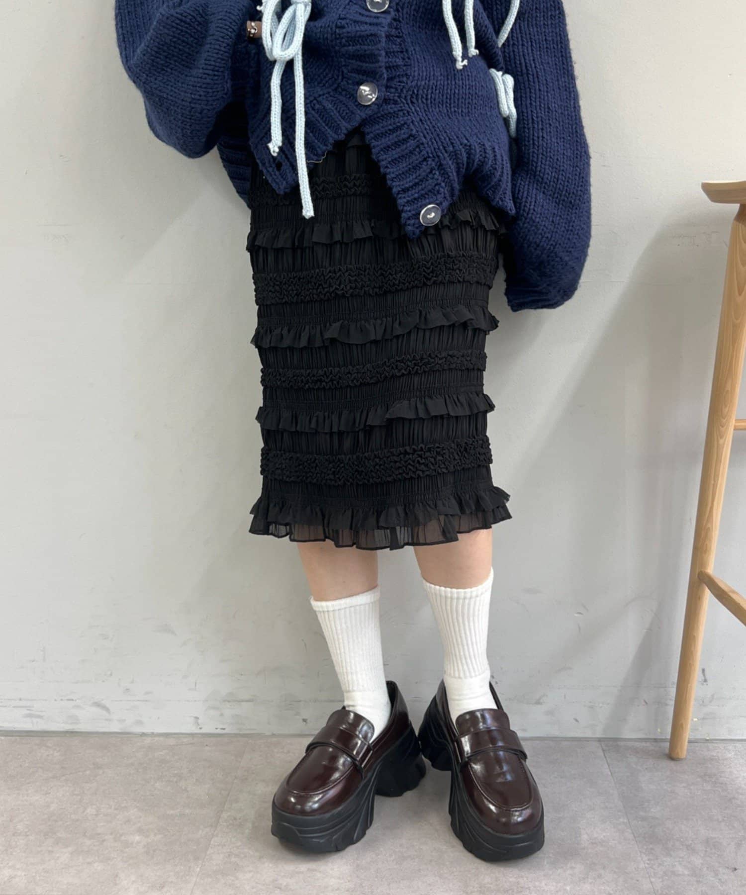 w closet(ダブルクローゼット) シャーリングミディ丈スカート