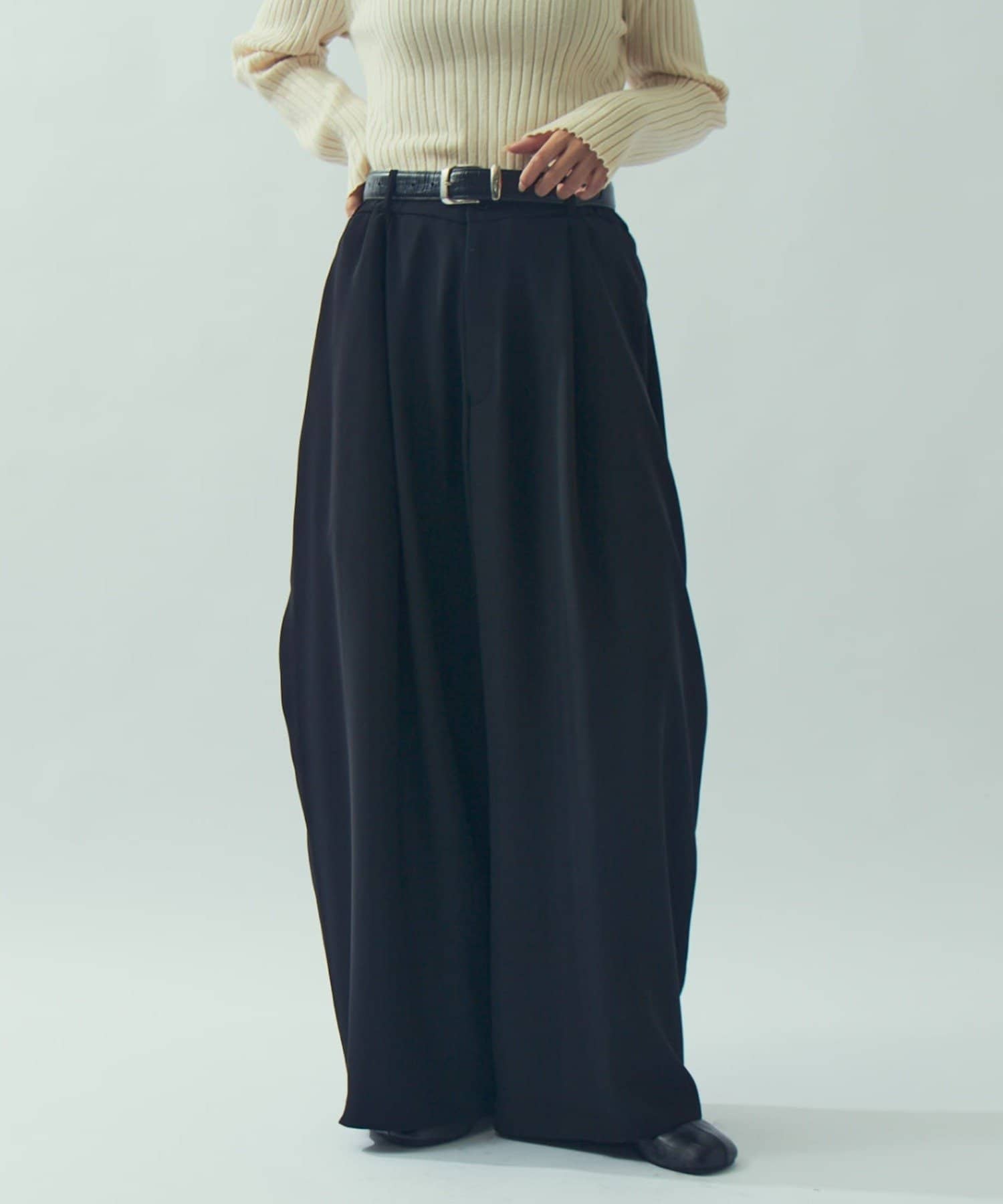 Lui's(ルイス) 【WEB限定】ワイドバルーンイージースラックス