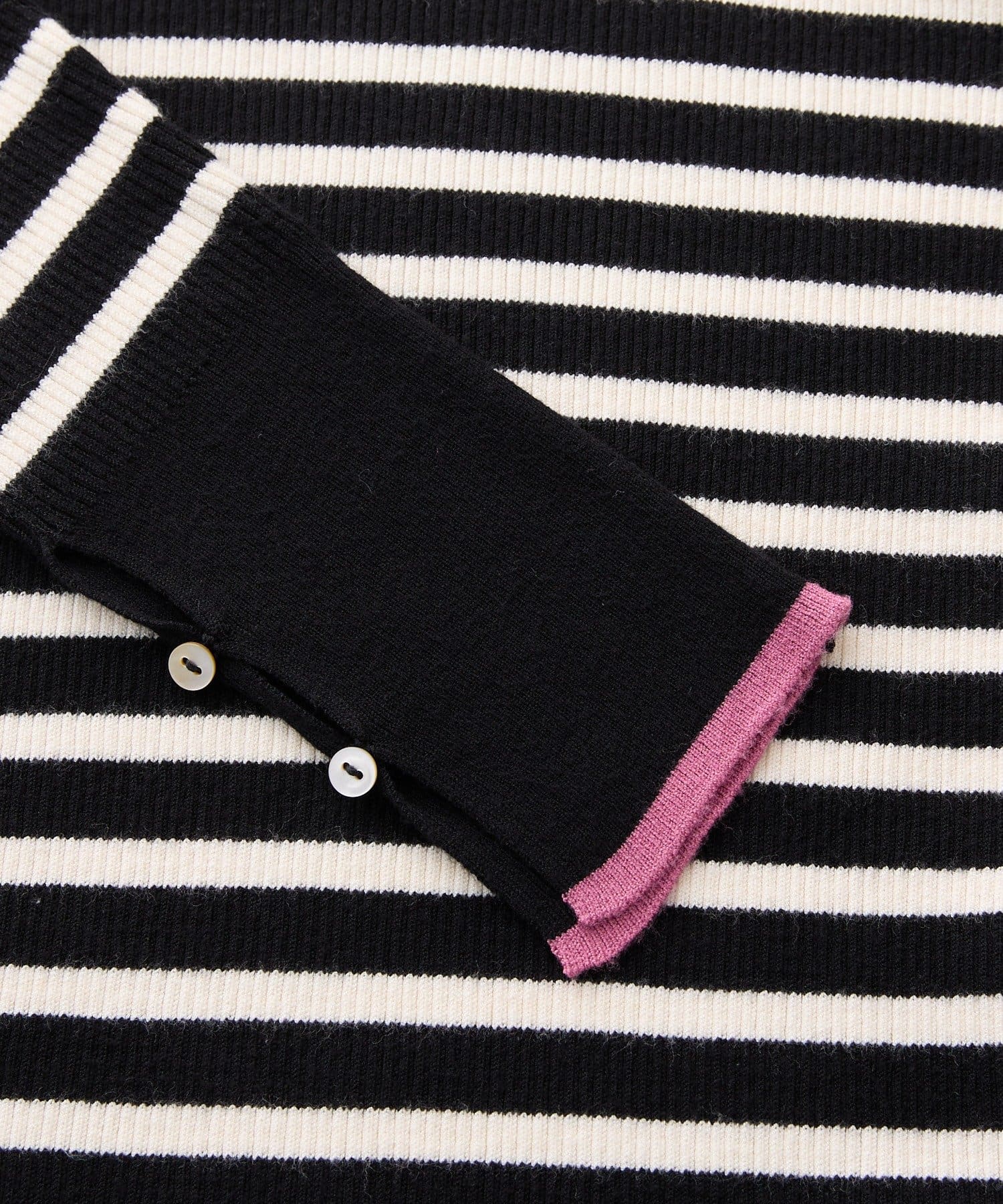 un dix cors(アンディコール) 《主役級アイテム》袖口ラインボーダーニット