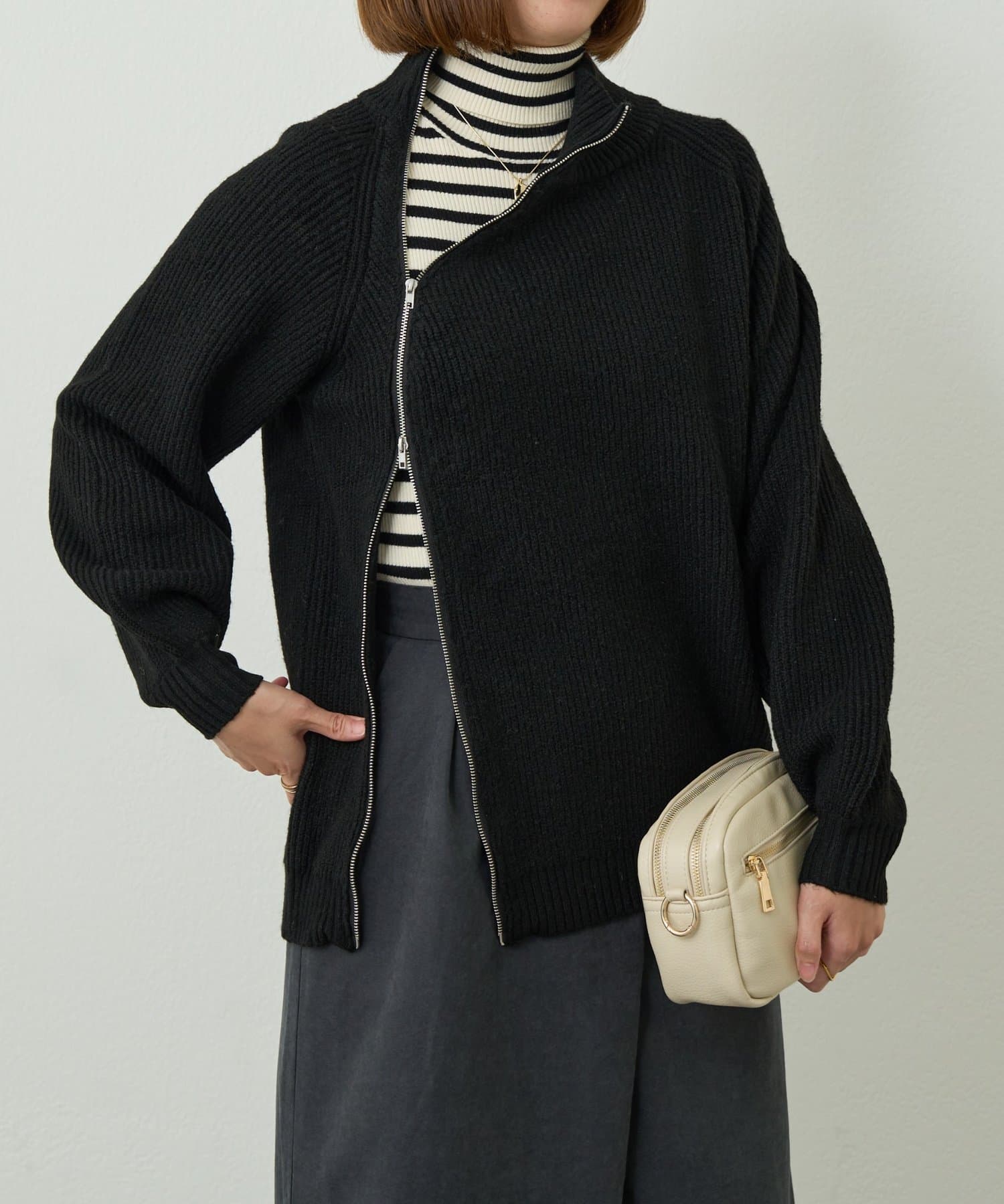 un dix cors(アンディコール) 《着るだけでお洒落見え》デザインファスナーニット