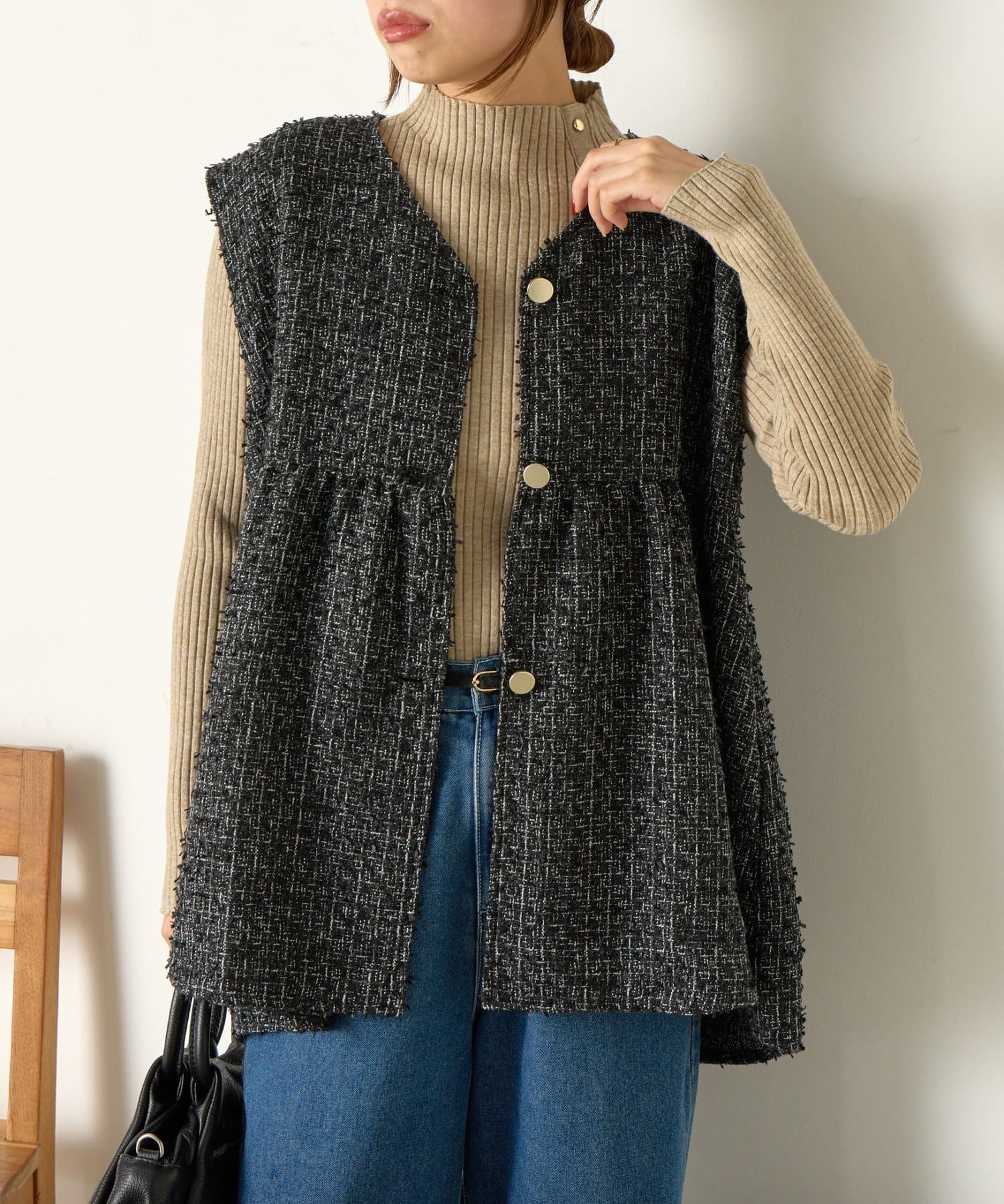 Jena　espace merveilleux(ジェナ　エスパスメルヴェイユ) 金ボタンリブニット