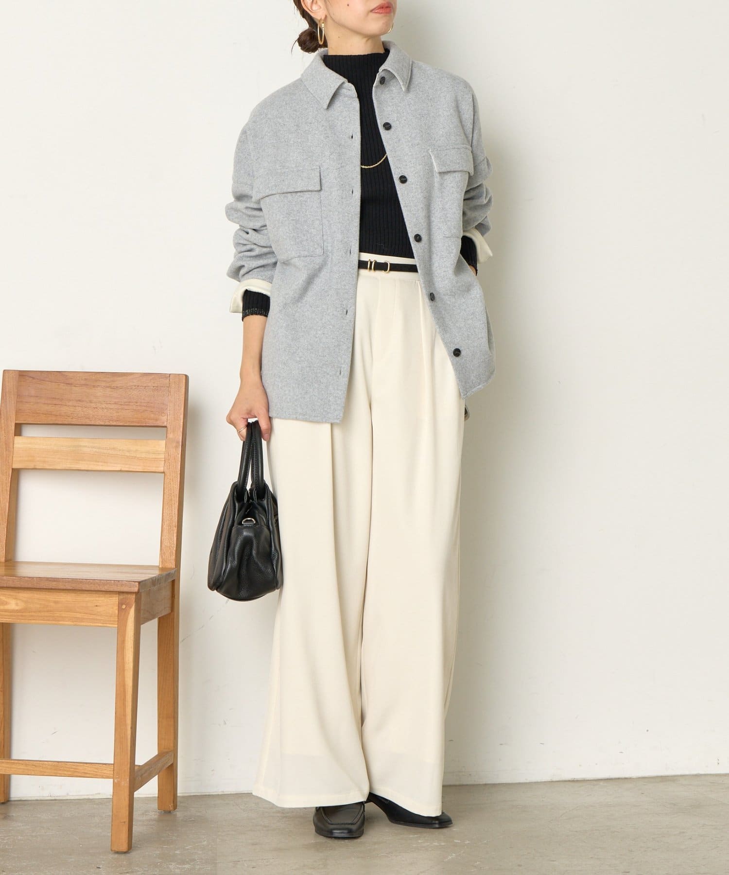 Jena　espace merveilleux(ジェナ　エスパスメルヴェイユ) 金ボタンリブニット