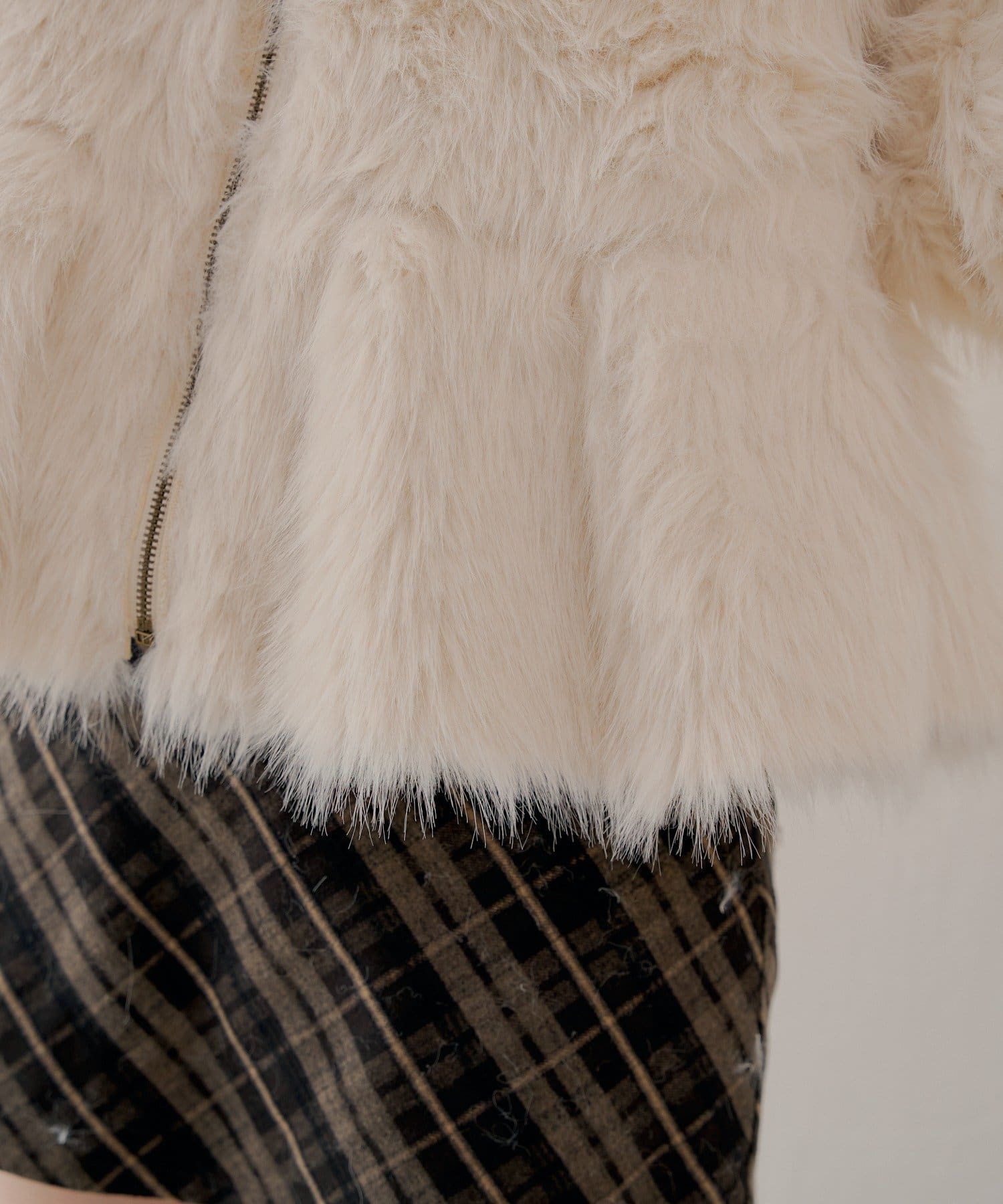 Chico(チコ) 【SALON by Chico】リバーシブルペプラムデザインミディコート