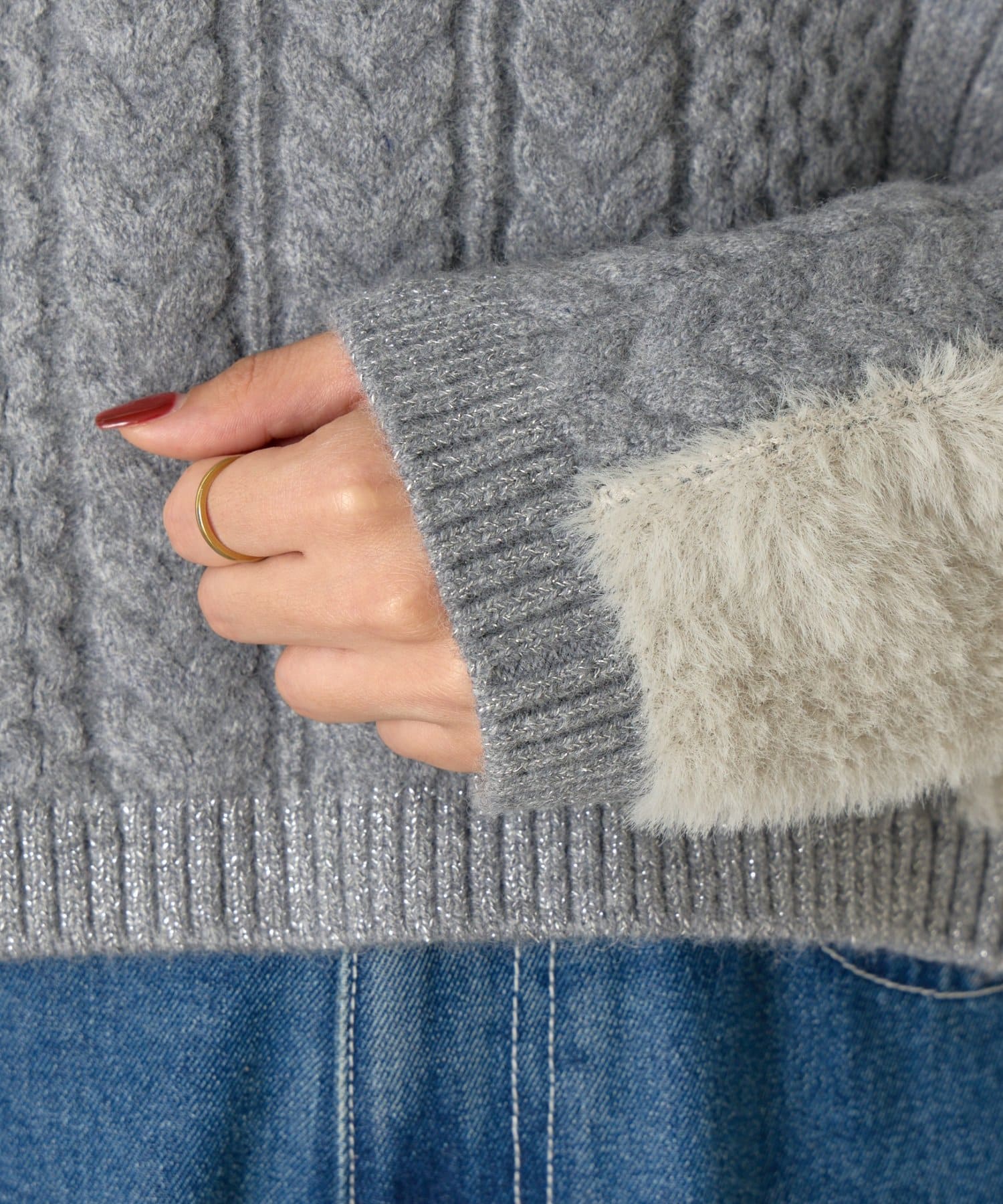 Jena　espace merveilleux(ジェナ　エスパスメルヴェイユ) ケーブルラメシャギーニット