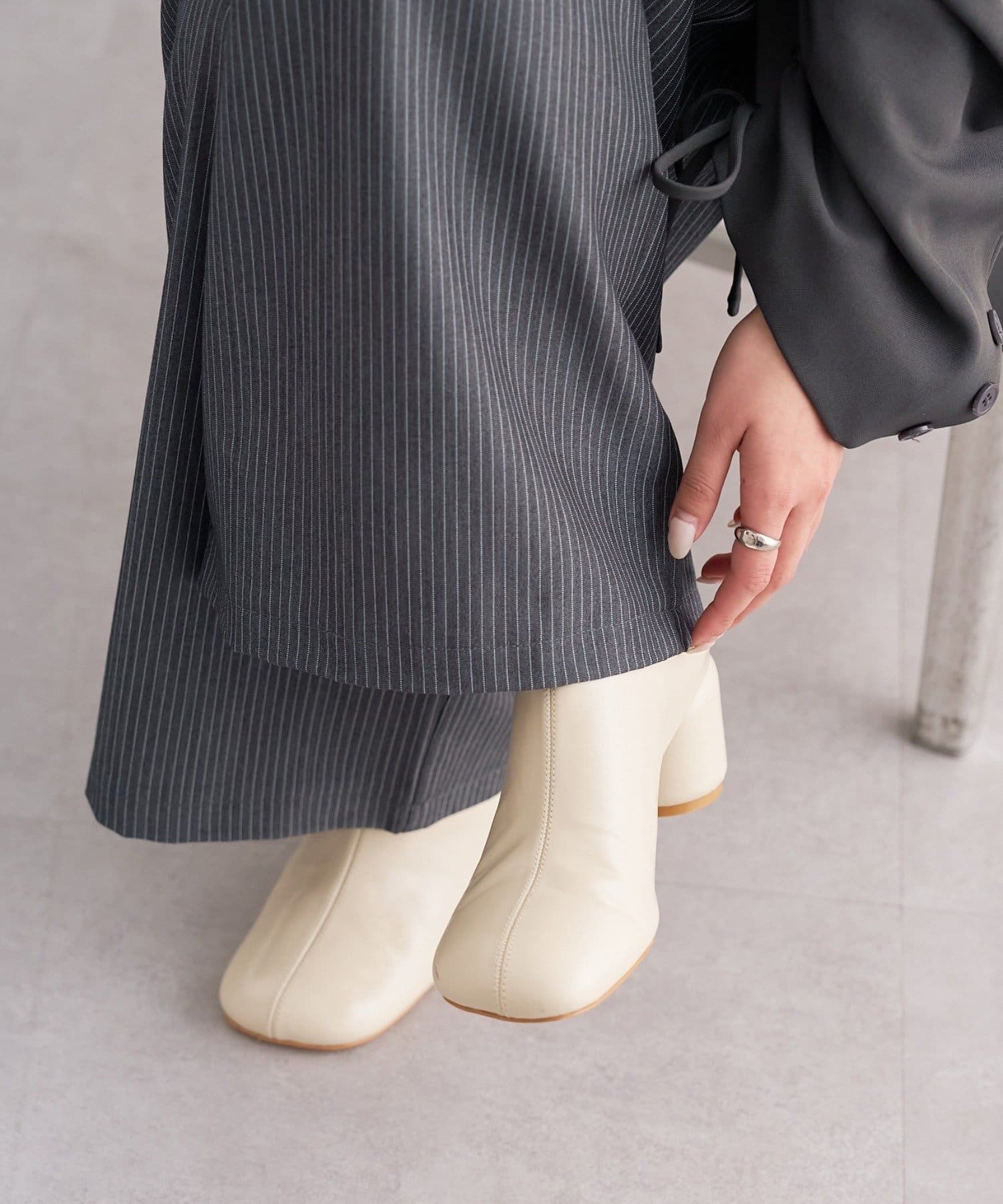 mystic(ミスティック) 【新色アイボリー】ラウンドローファー