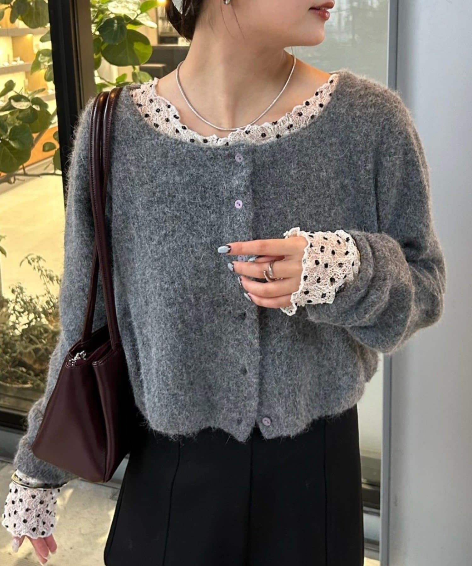 mystic(ミスティック) 【柔らかい生地感 / 着膨れしない厚み◎】スクエアネックニットカーディガン