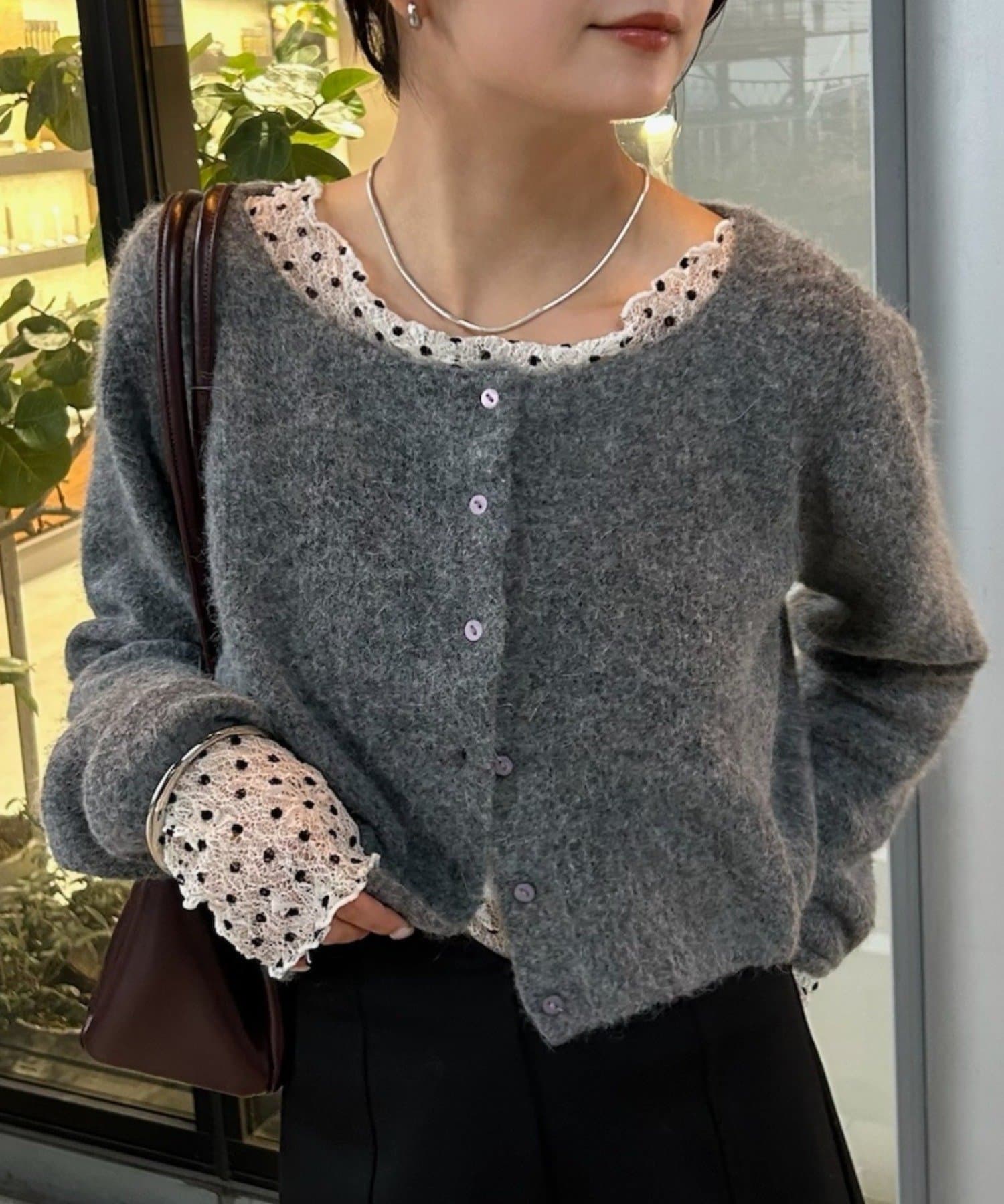 mystic(ミスティック) 【柔らかい生地感 / 着膨れしない厚み◎】スクエアネックニットカーディガン