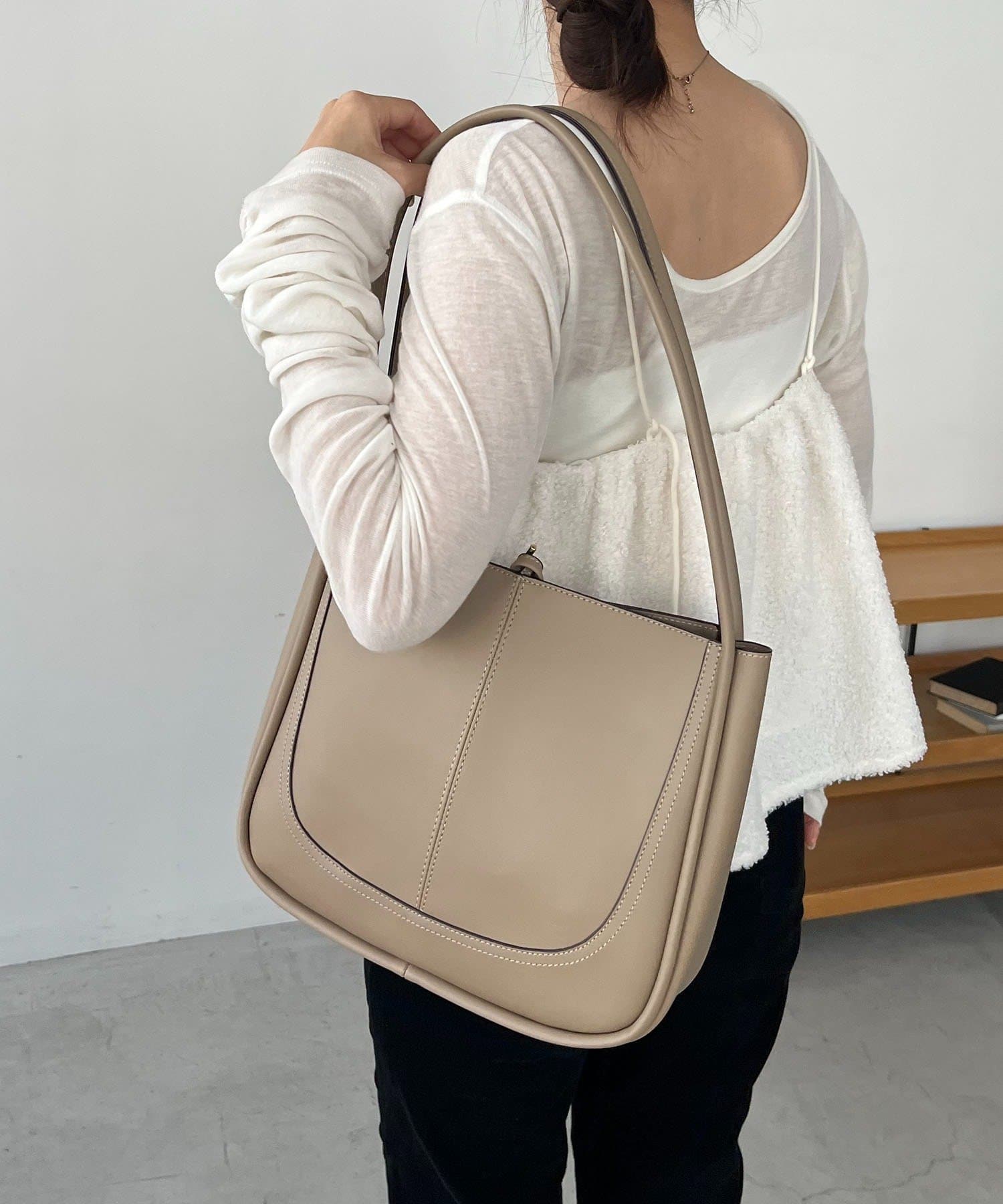 CAPRICIEUX LE'MAGE(カプリシュレマージュ) 【新色/ベージュ】トリミングトートバッグ