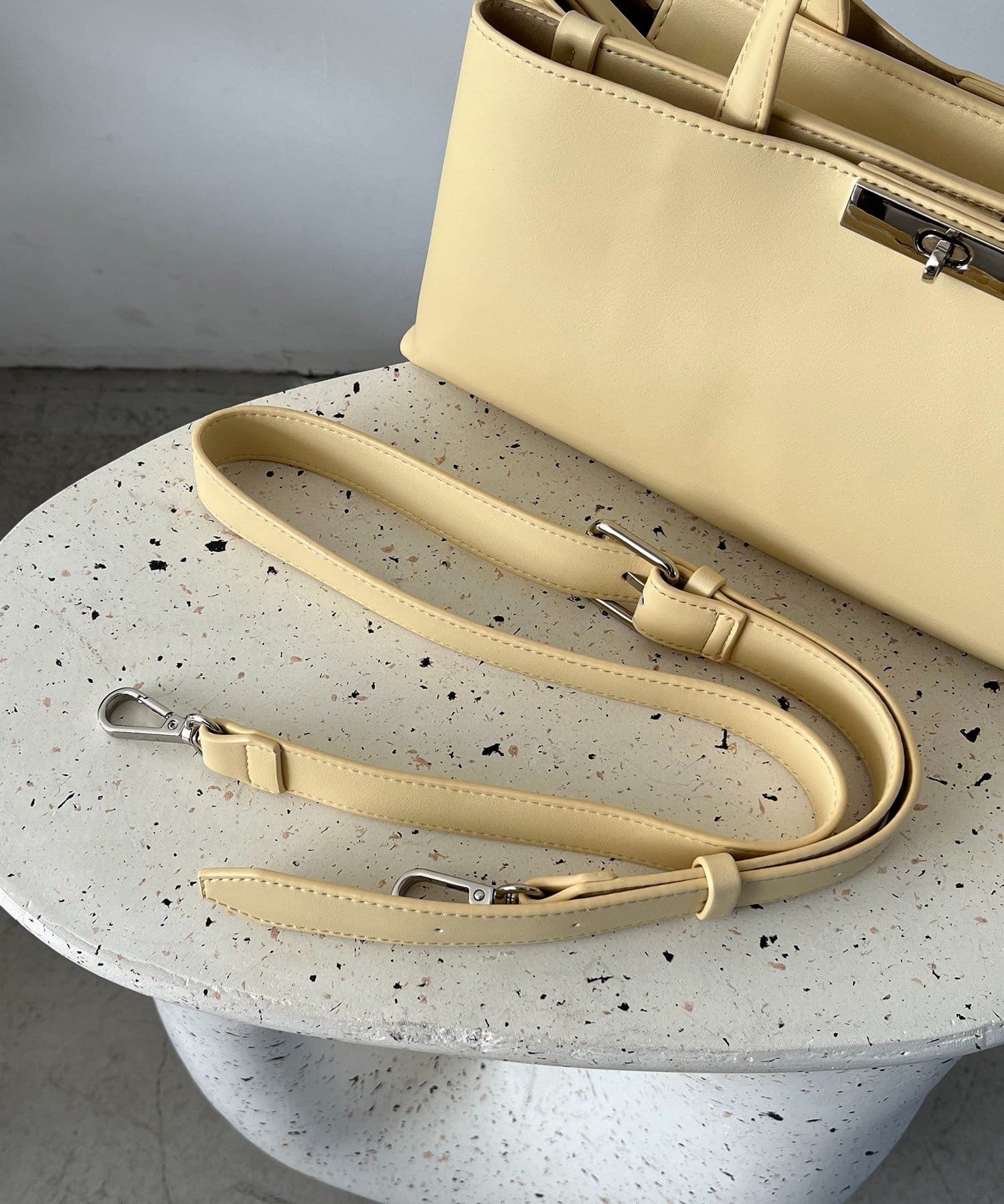 CAPRICIEUX LE'MAGE(カプリシュレマージュ) レクタングル2WAYバッグ