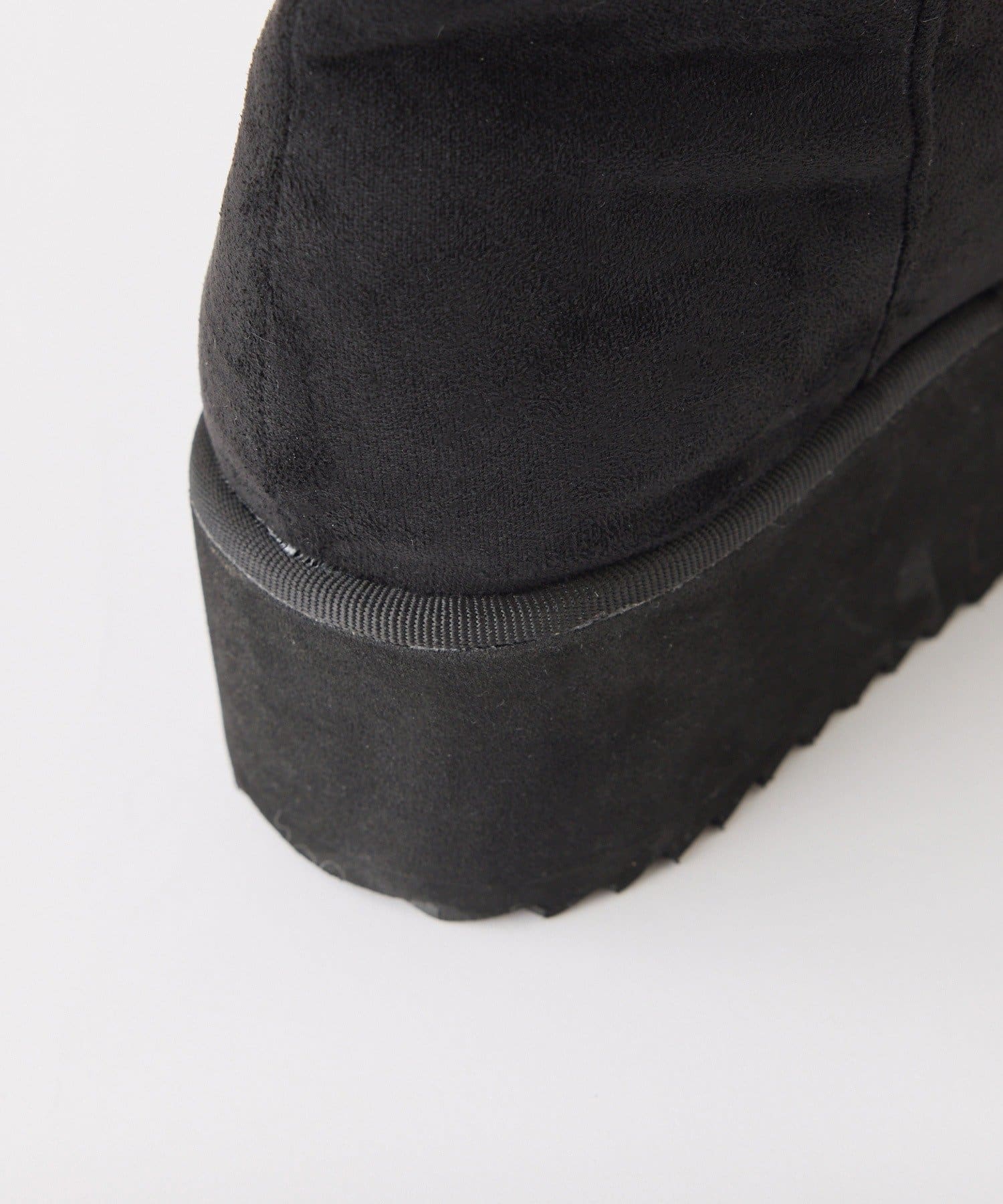 one after another NICE CLAUP(ワンアフターアナザー ナイスクラップ) 2wayフェイクムートンブーツ／黒