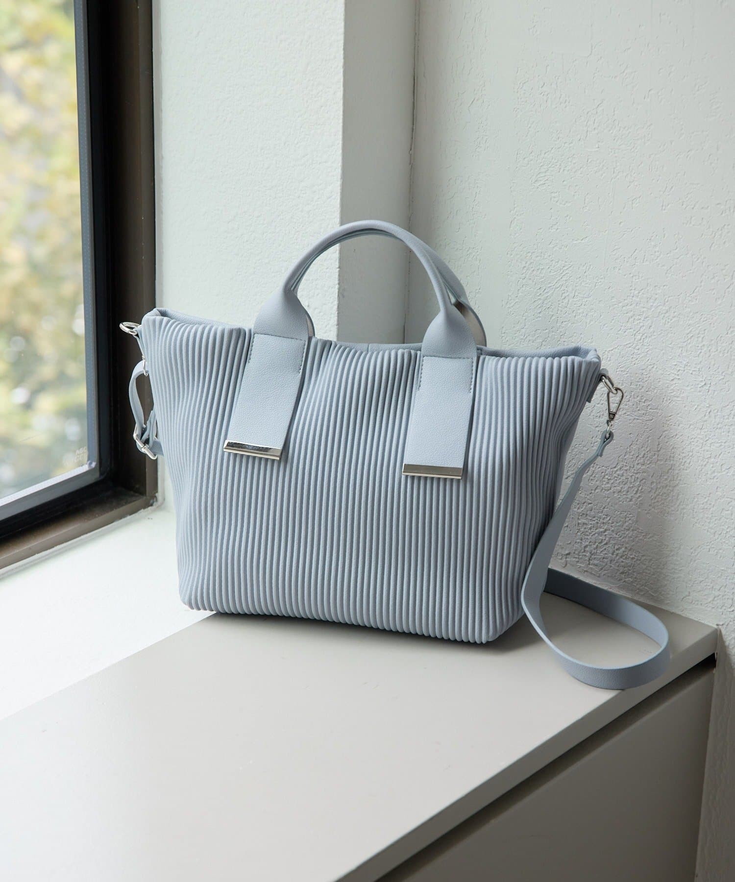 ear PAPILLONNER(イア パピヨネ) 《A4サイズ対応》プリーツトートバッグ