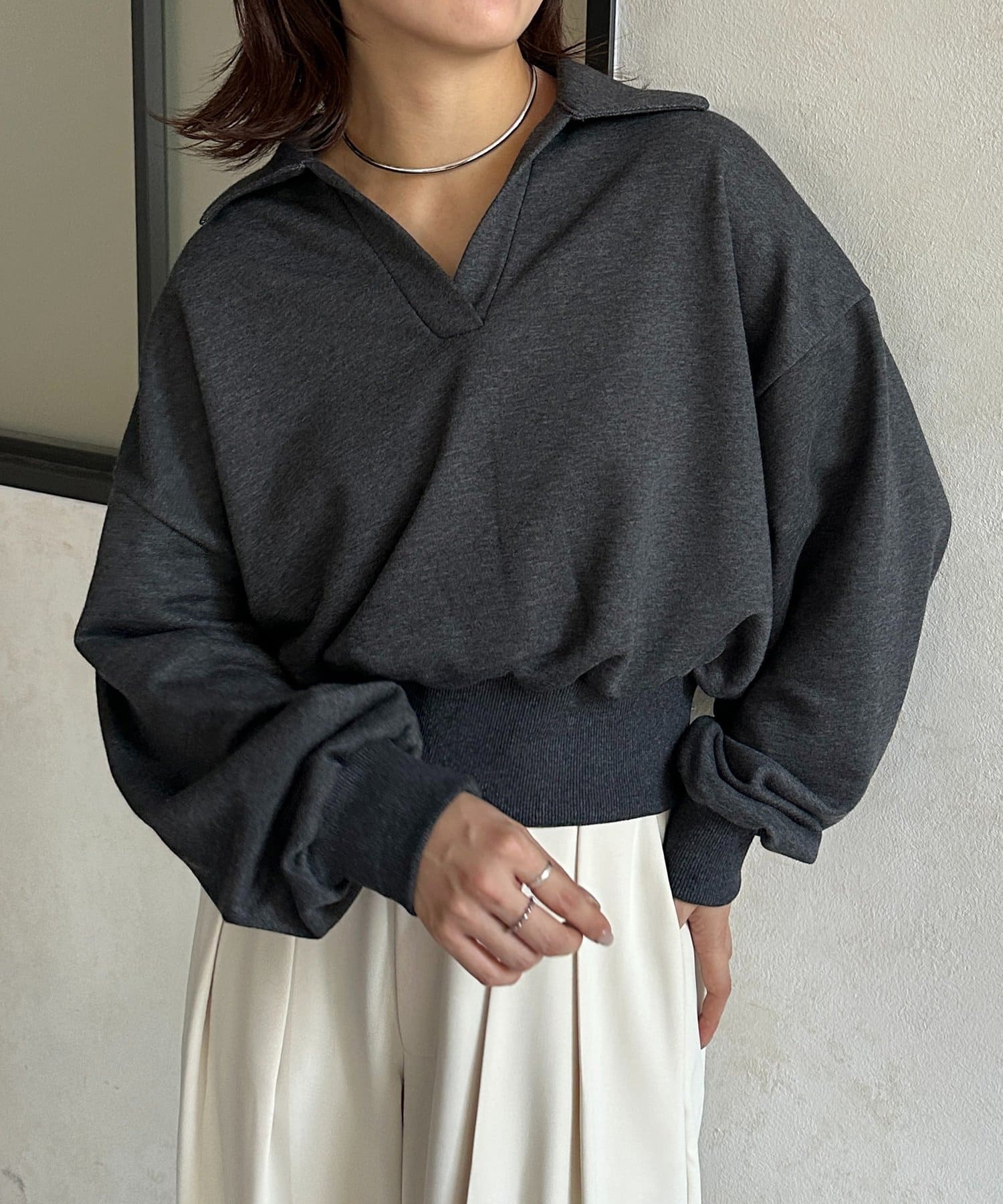Thevon.(ゼヴォン) 襟付きスキッパー裏毛プルオーバー