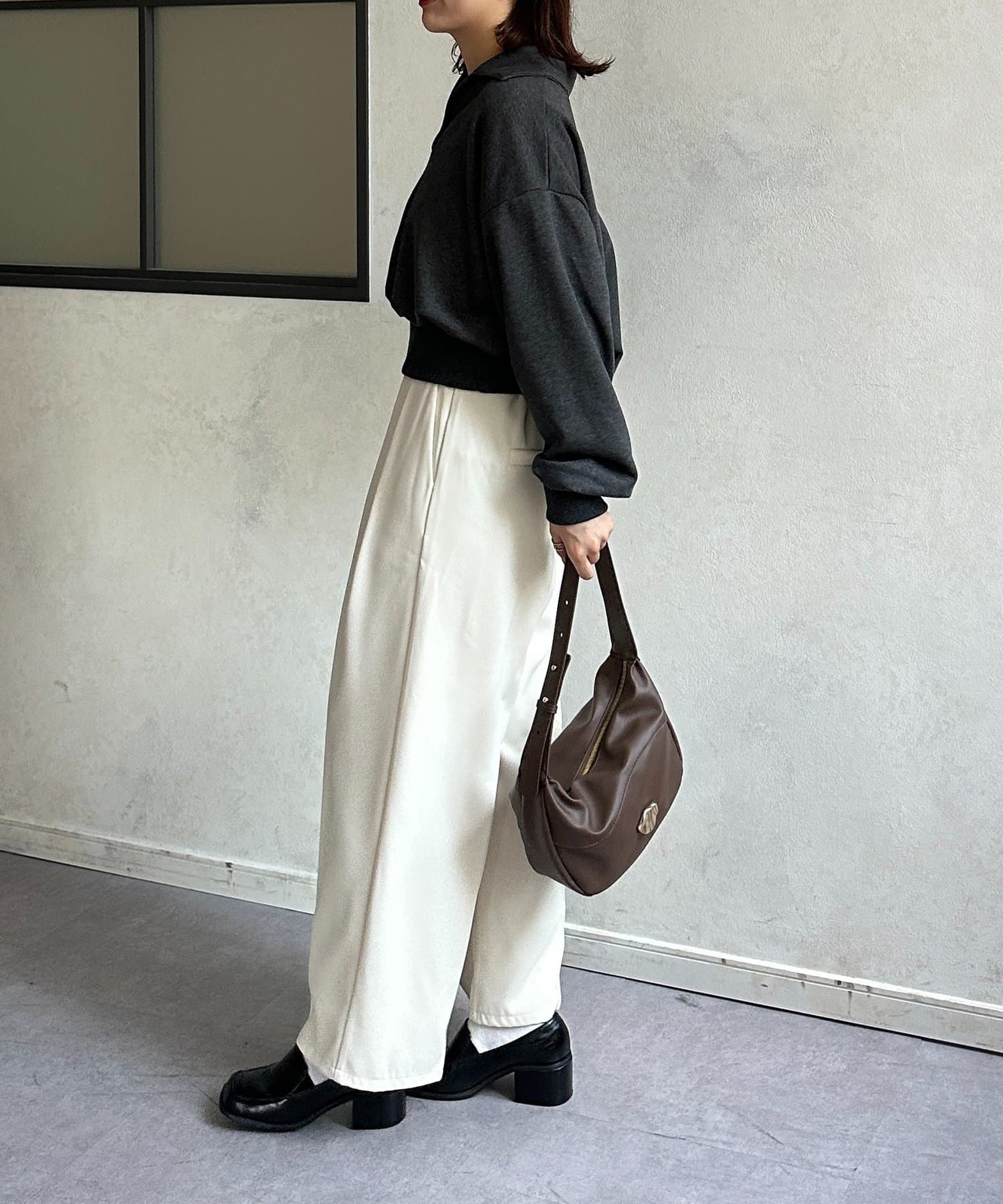 Thevon.(ゼヴォン) 襟付きスキッパー裏毛プルオーバー