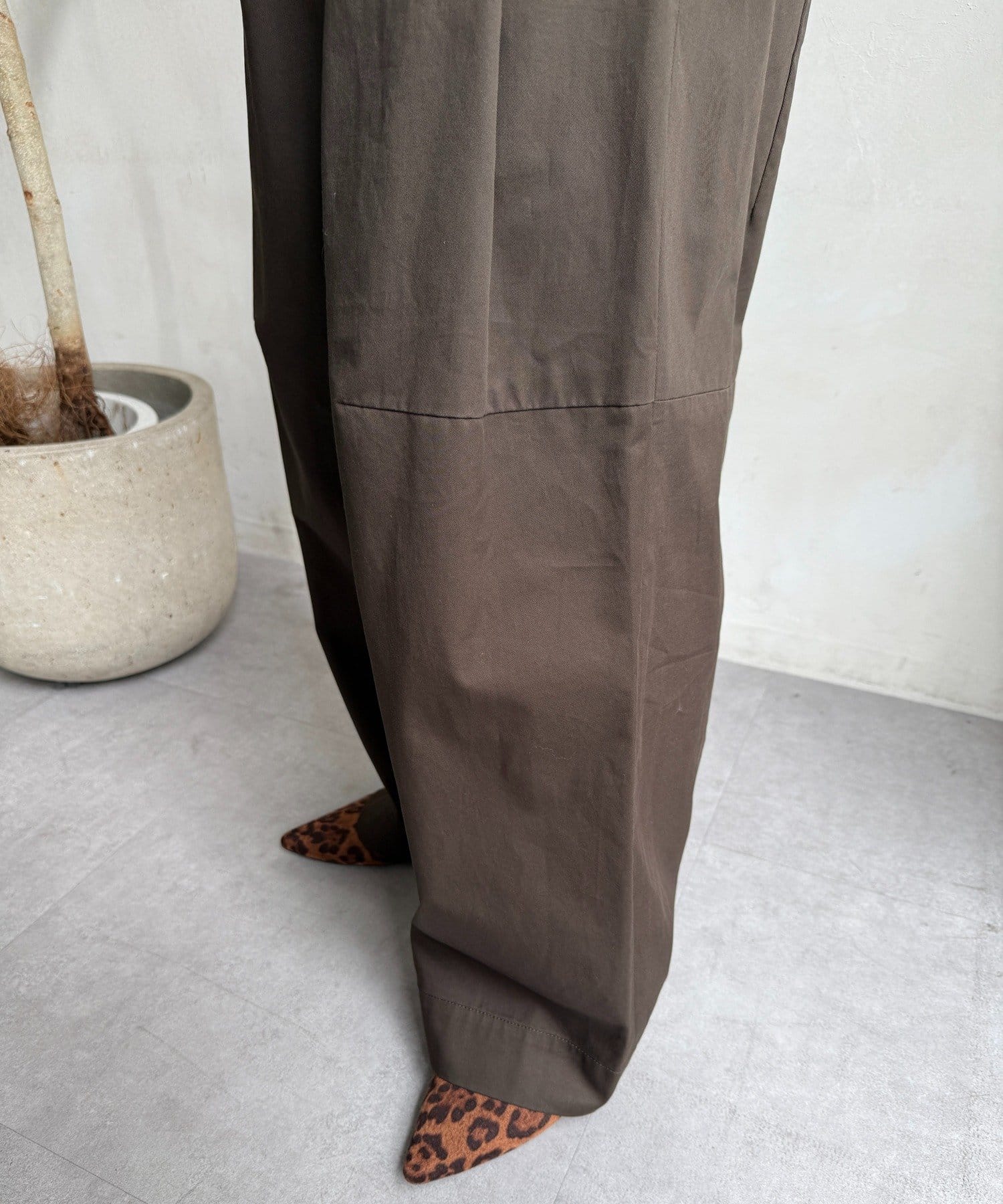 DOUDOU(ドゥドゥ) ツイルワイドカーブパンツ