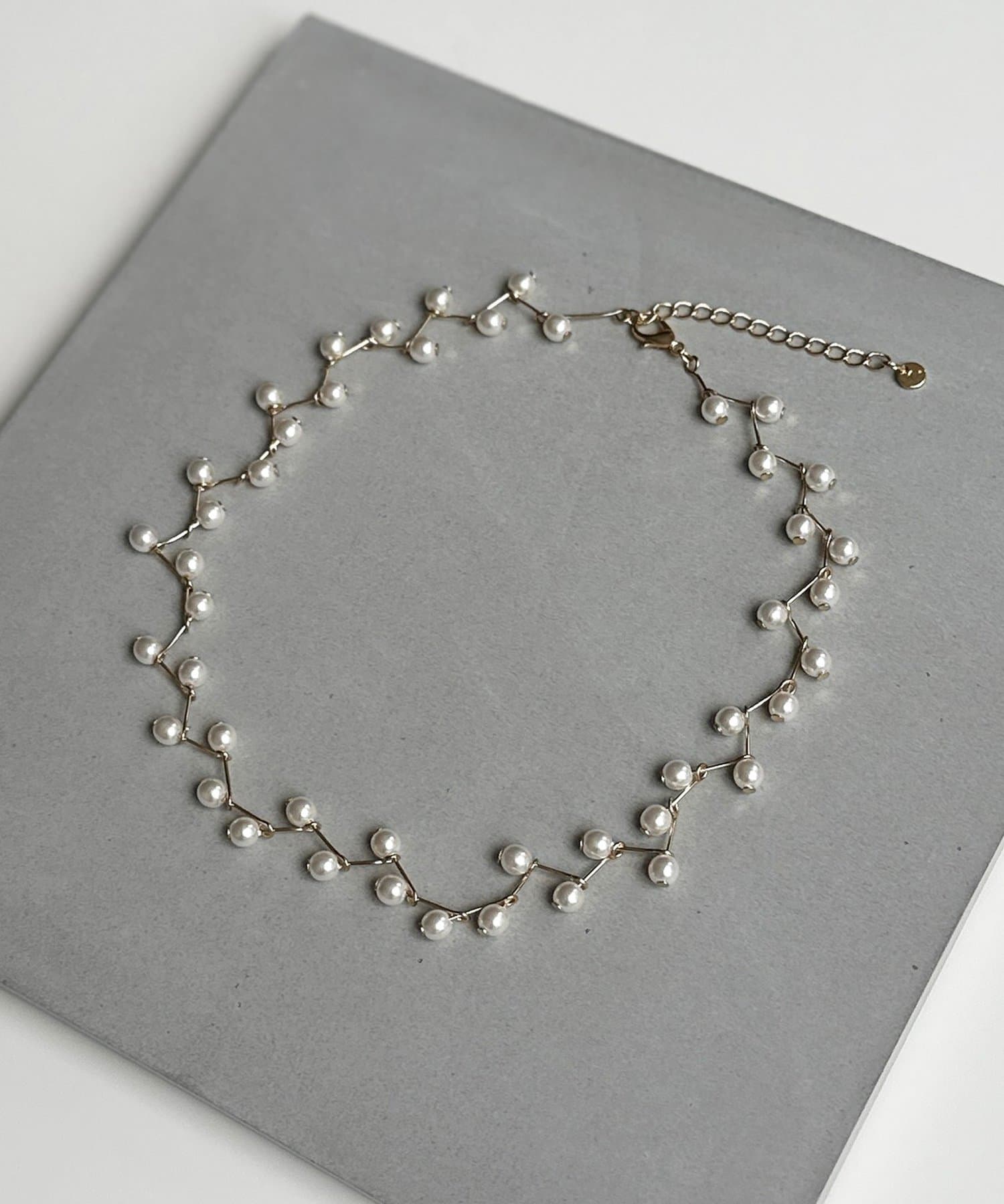 Thevon.(ゼヴォン) 【heilly】カクカクパールネックレス