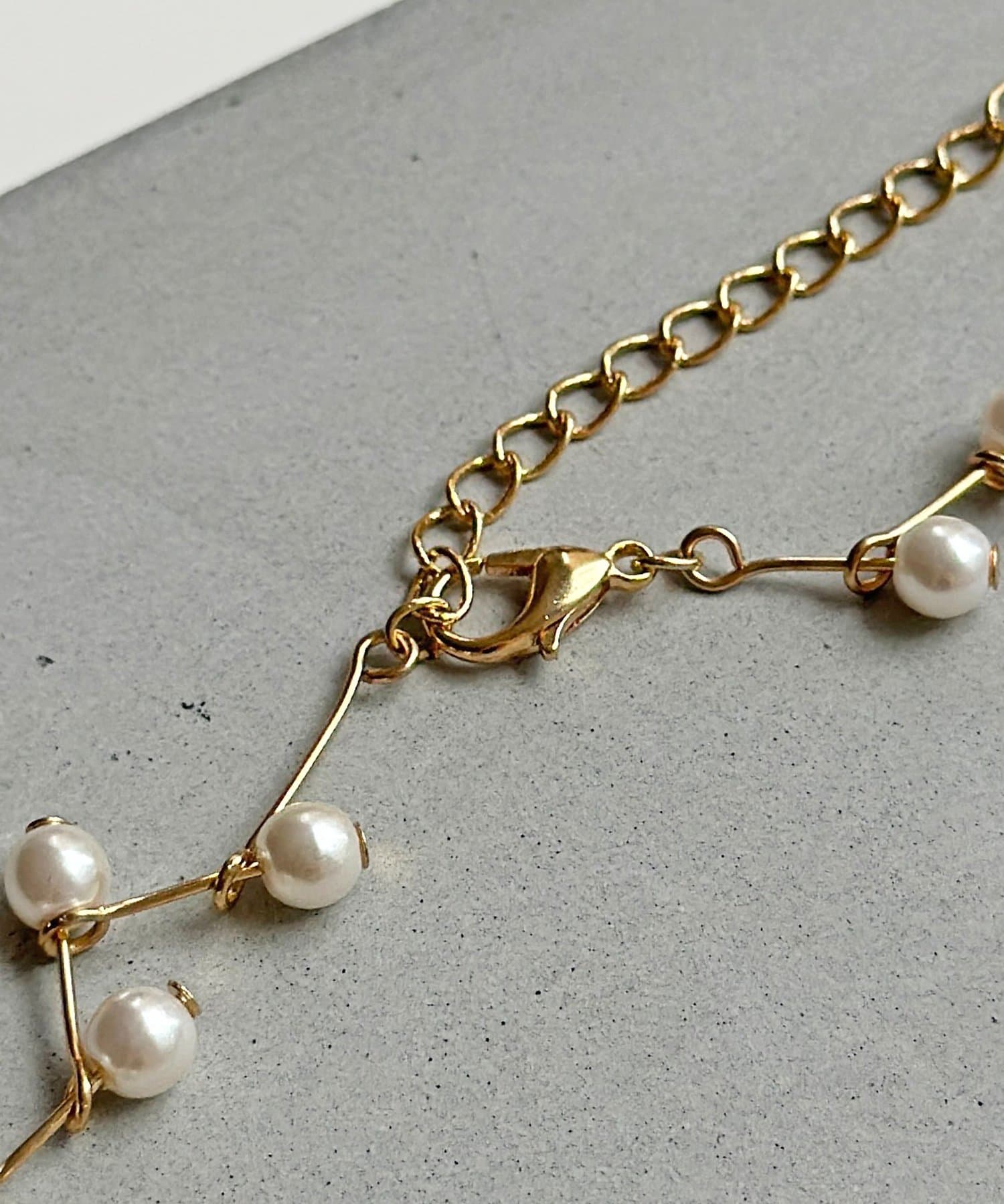 Thevon.(ゼヴォン) 【heilly】カクカクパールネックレス