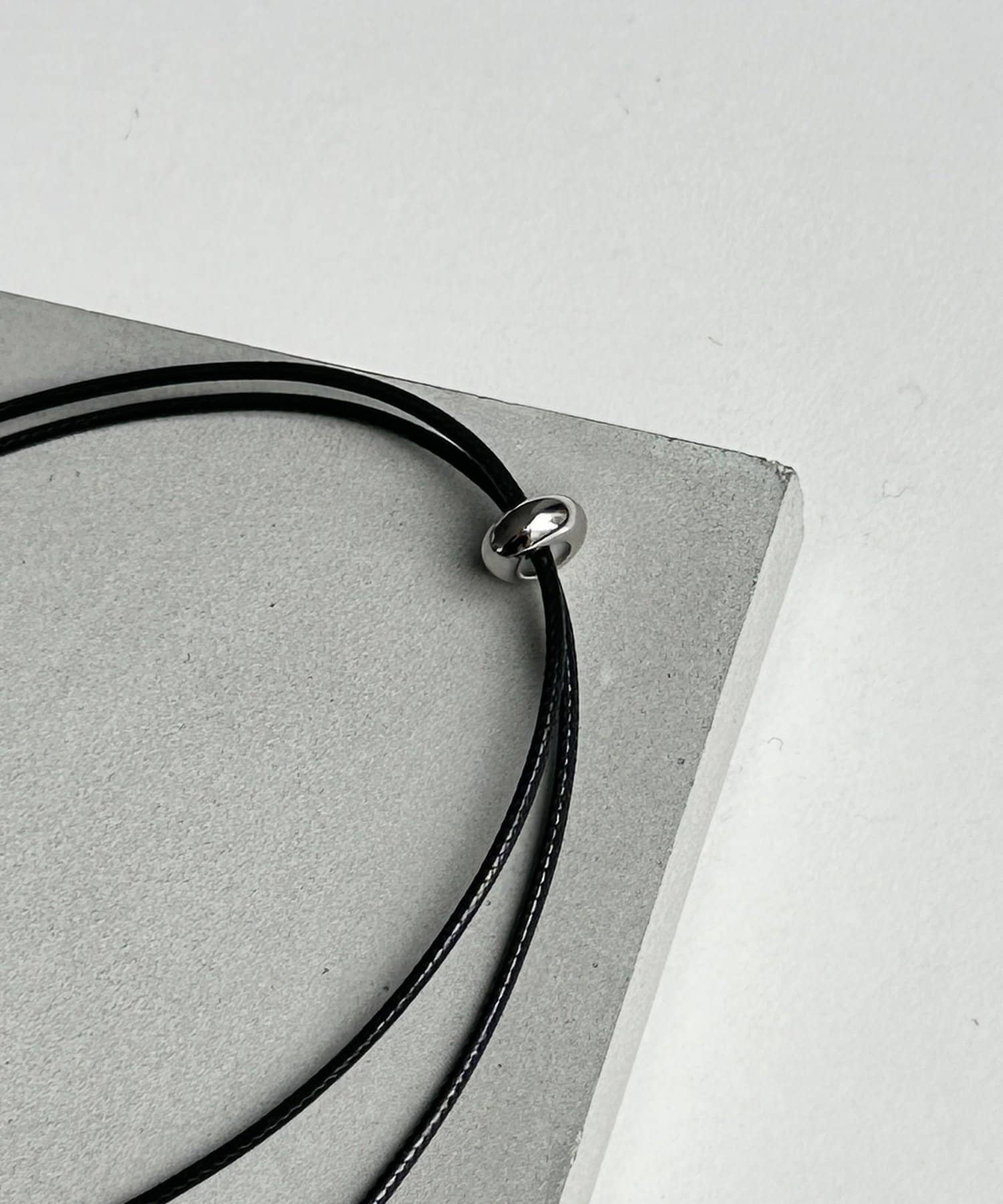 Thevon.(ゼヴォン) 【heilly】スライドチョーカー