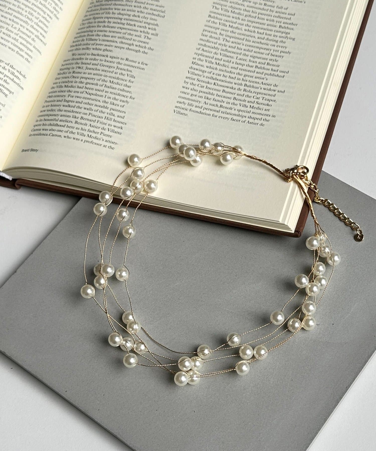 Thevon.(ゼヴォン) 【heilly】ボリュームパールショートネックレス