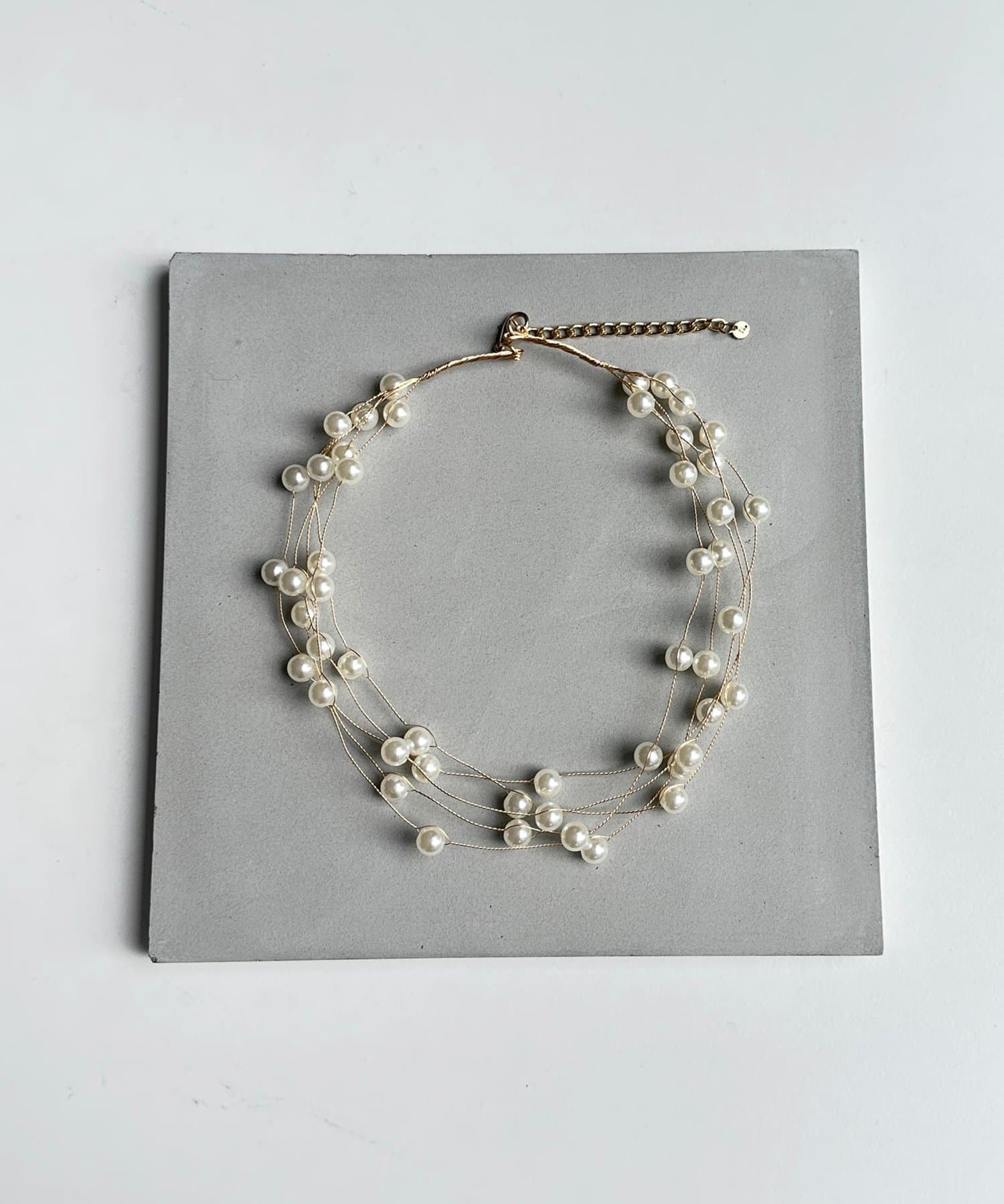 Thevon.(ゼヴォン) 【heilly】ボリュームパールショートネックレス