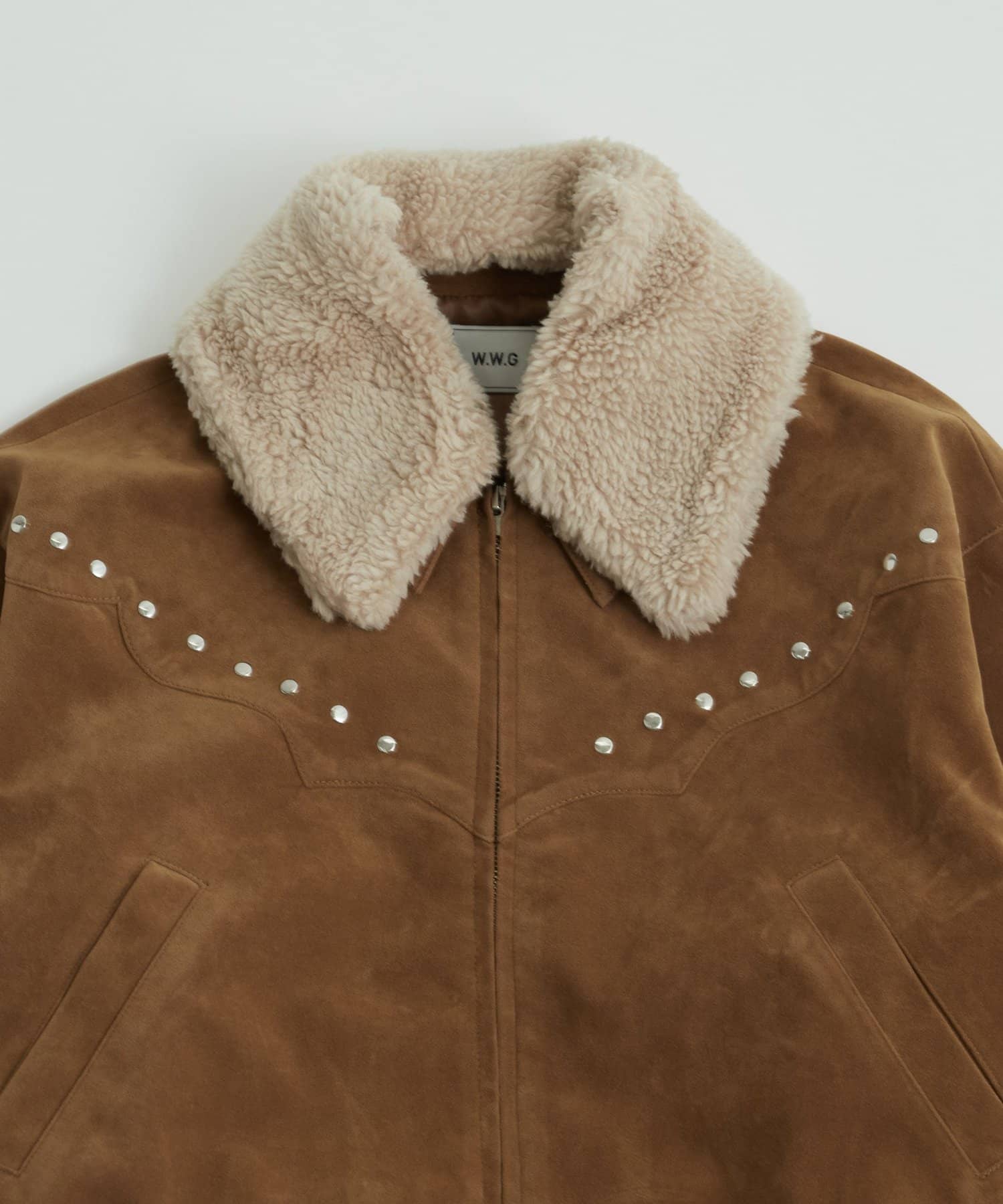 WHO’S WHO gallery(フーズフーギャラリー) ボアカラースタッズスウェードブルゾン