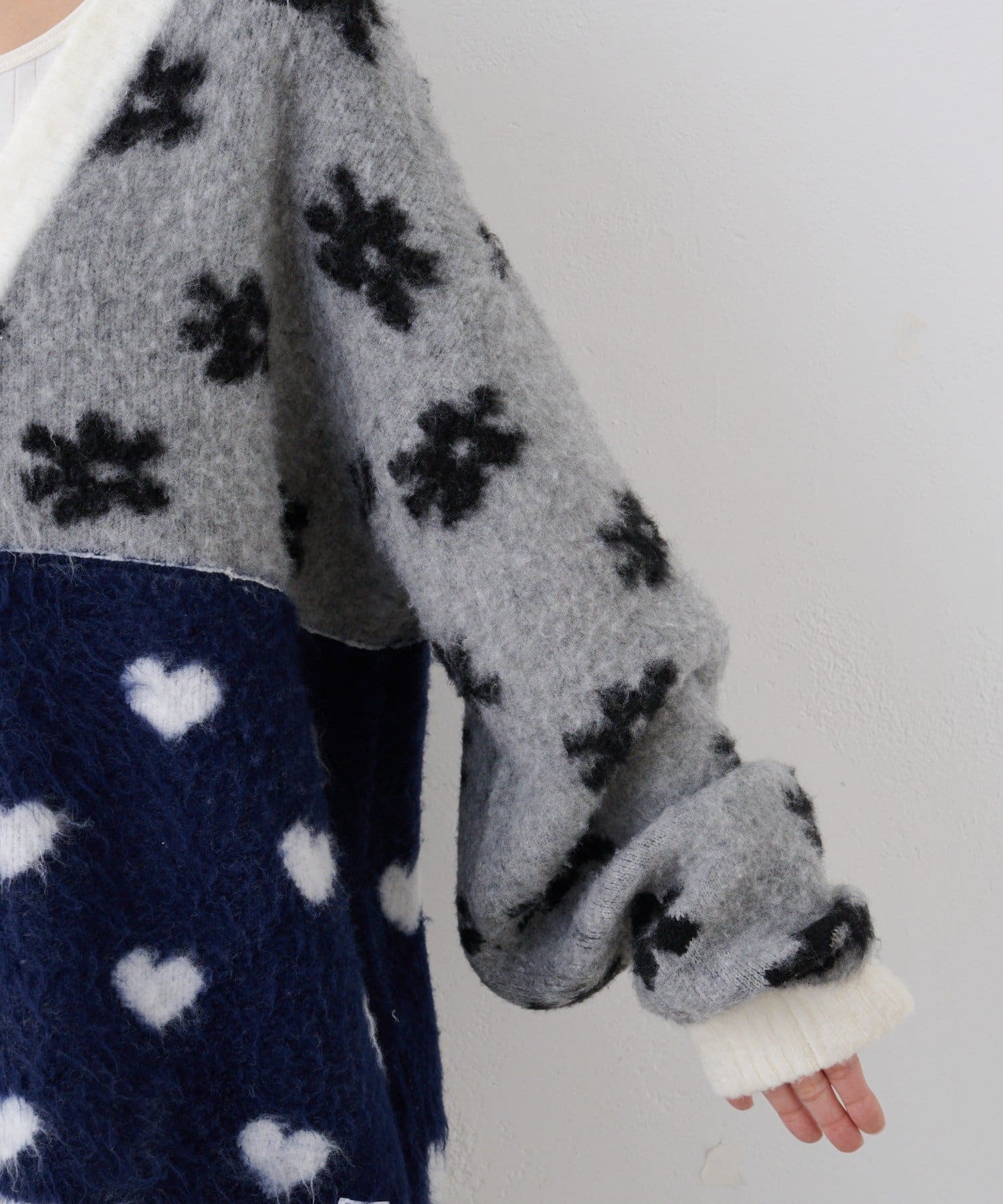 CIAOPANIC TYPY(チャオパニックティピー) ★【HELLO.SANFRANCISCO/ハローサンフランシスコ】ジャガードッドッキングハート釦カーデ