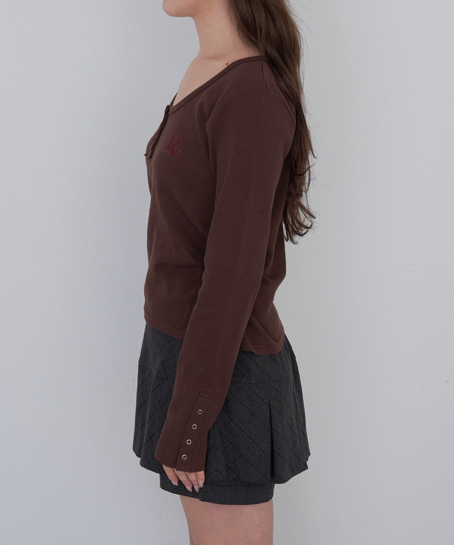 RAY CASSIN(レイカズン) 胸刺繍ヘンリーTシャツ