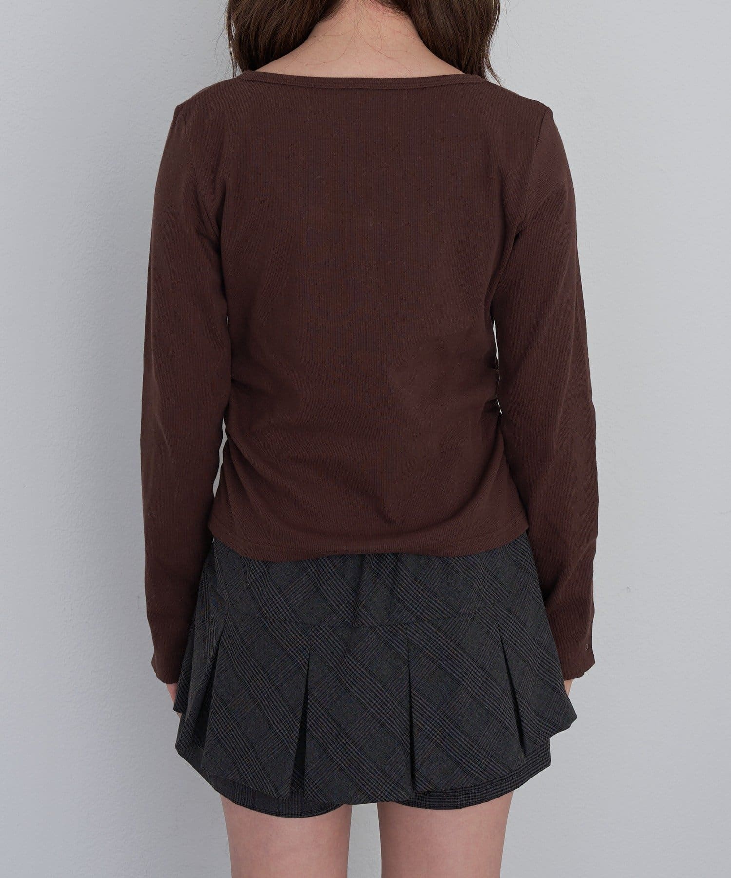RAY CASSIN(レイカズン) 胸刺繍ヘンリーTシャツ