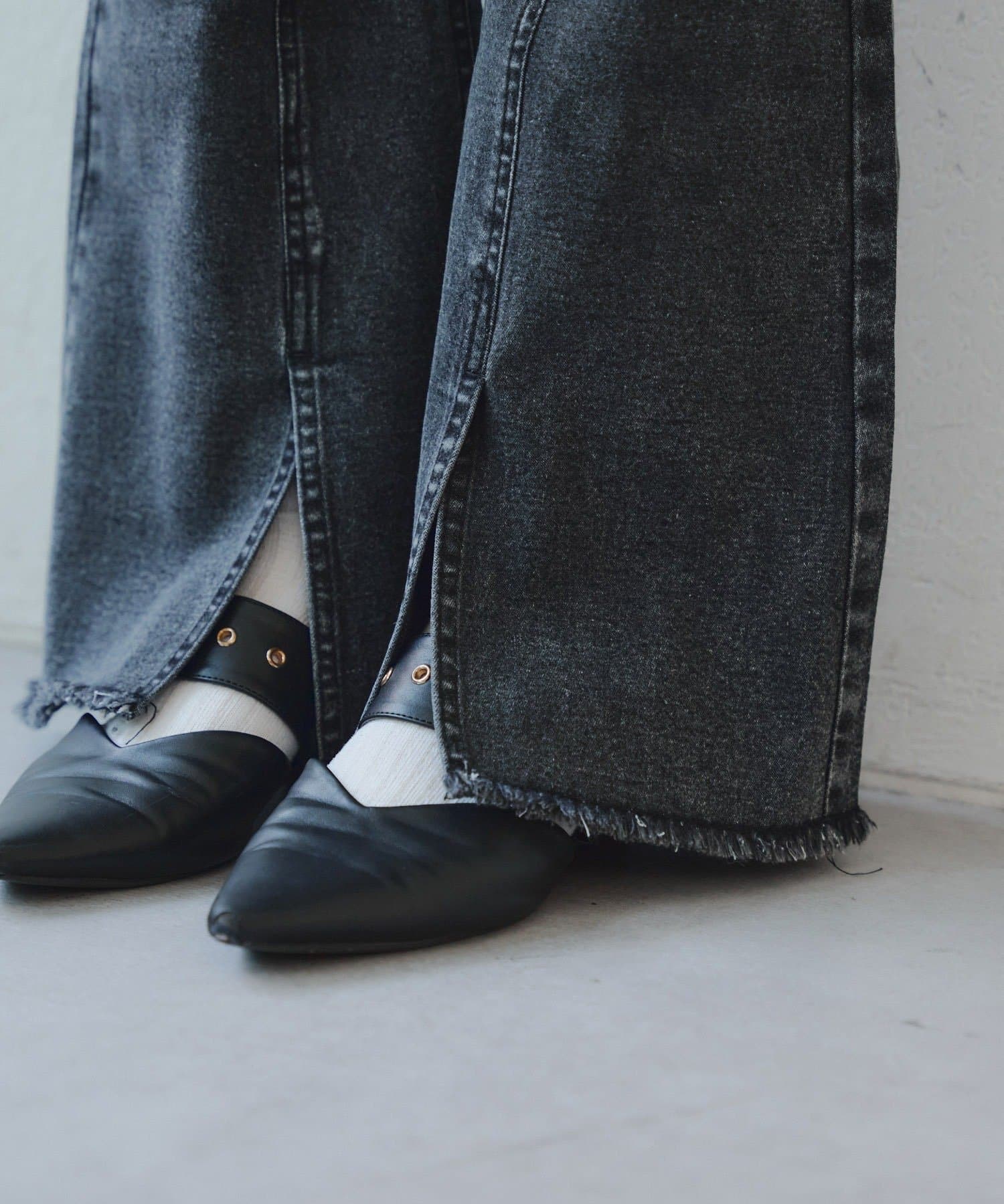 Remind me and forever(リマインドミーアンドフォーエバー) 【2サイズ展開】スタッズセミフレアデニム