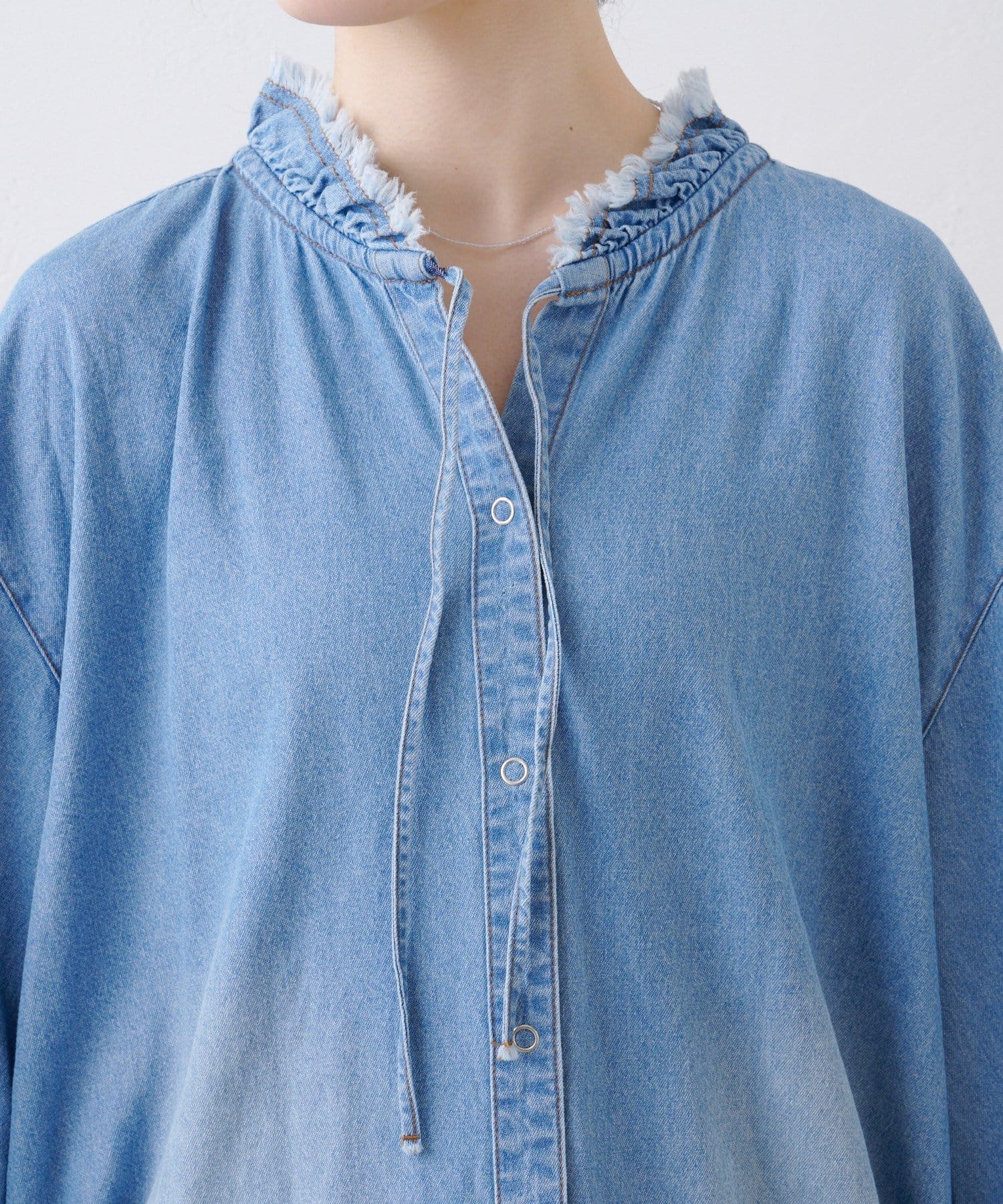 CIAOPANIC TYPY(チャオパニックティピー) キャンディースリーブバンドカラーデニムシャツ