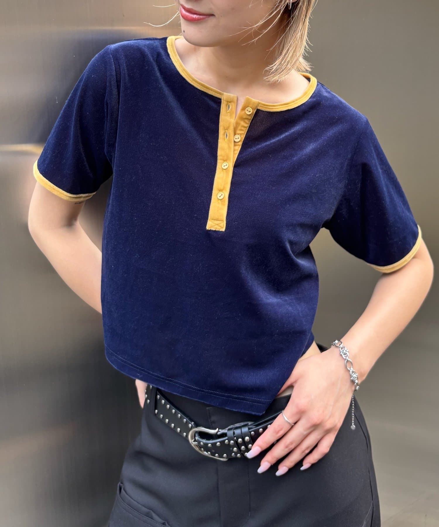 OUTLET(アウトレット) 【WHO'S WHO gallery】リンガーベロアヘンリートップス