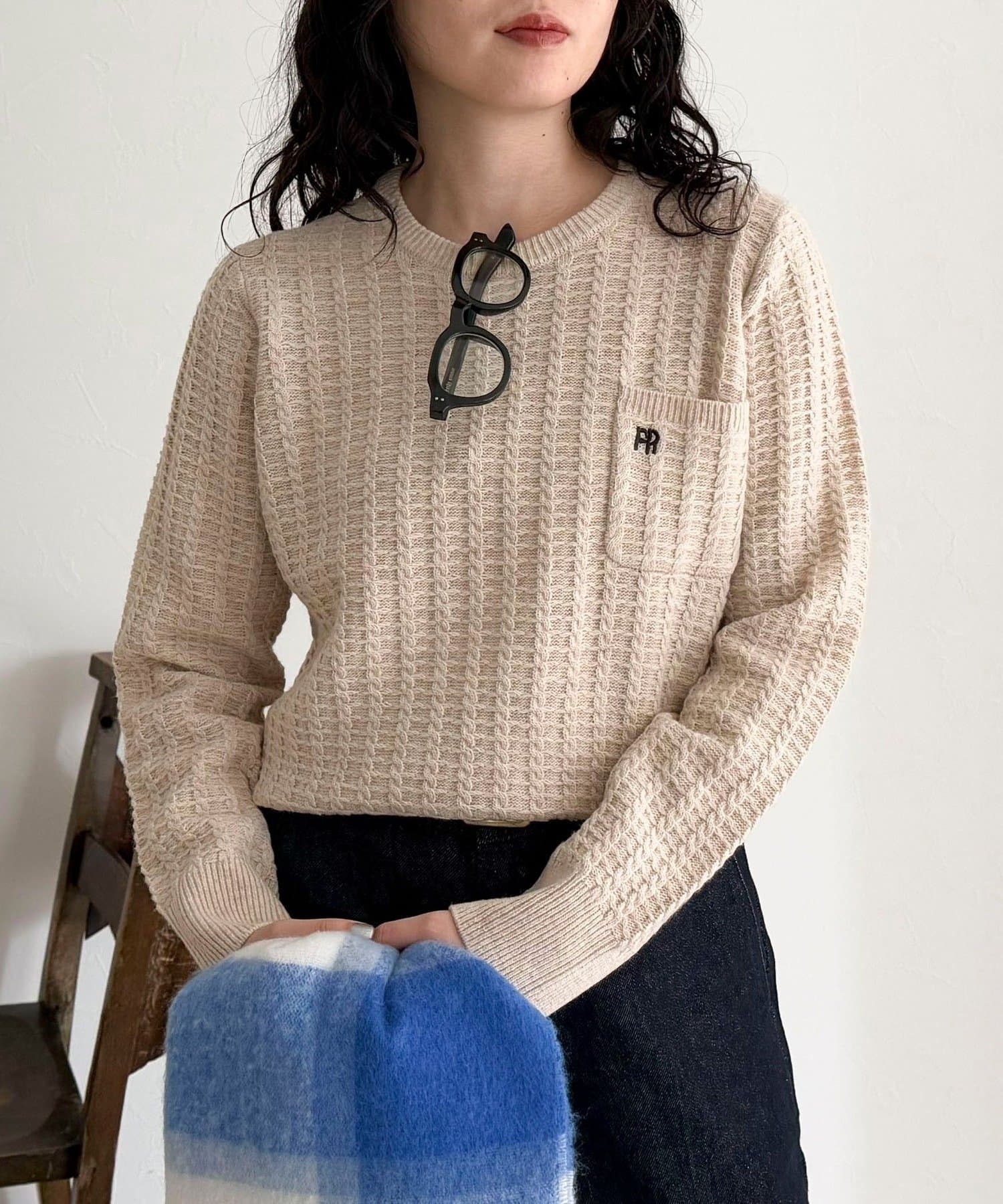 FREDY & GLOSTER(フレディ アンド グロスター) FR刺繍ケーブル柄ちびポケニットプルオーバー
