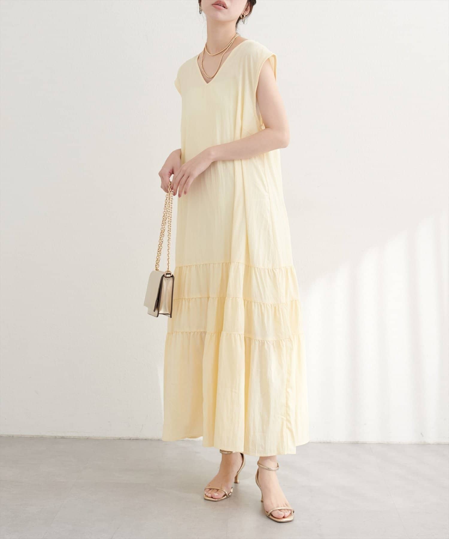 NICE CLAUP / OLIVE des OLIVE OUTLET(ナイスクラップ  / オリーブ デ オリーブ アウトレット) 【natural couture】Vネックギャザー切替ワンピース