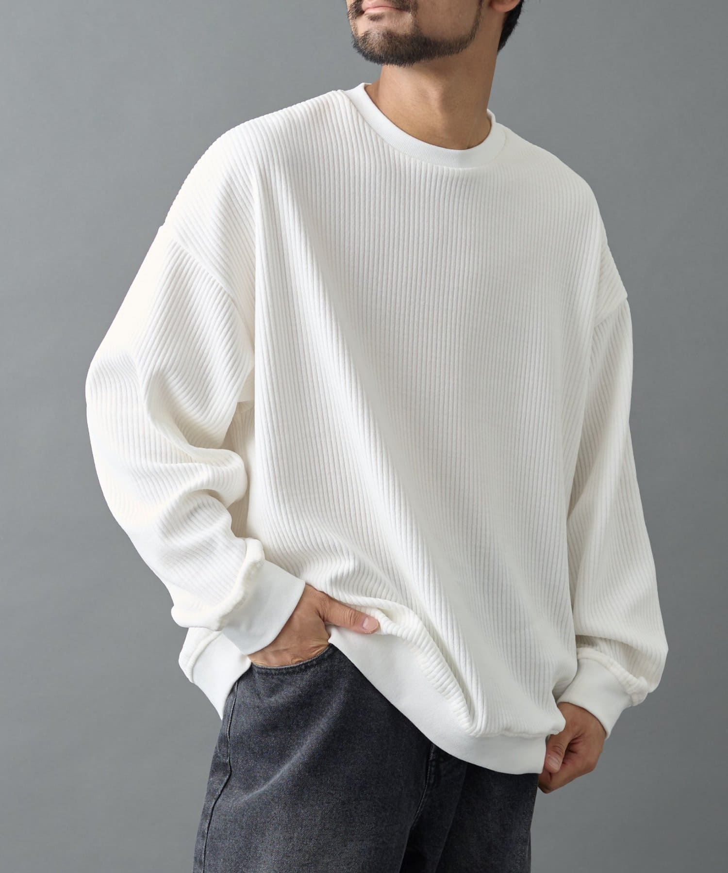 COLONY 2139(コロニー トゥーワンスリーナイン) カットコーデュロイクルーネック