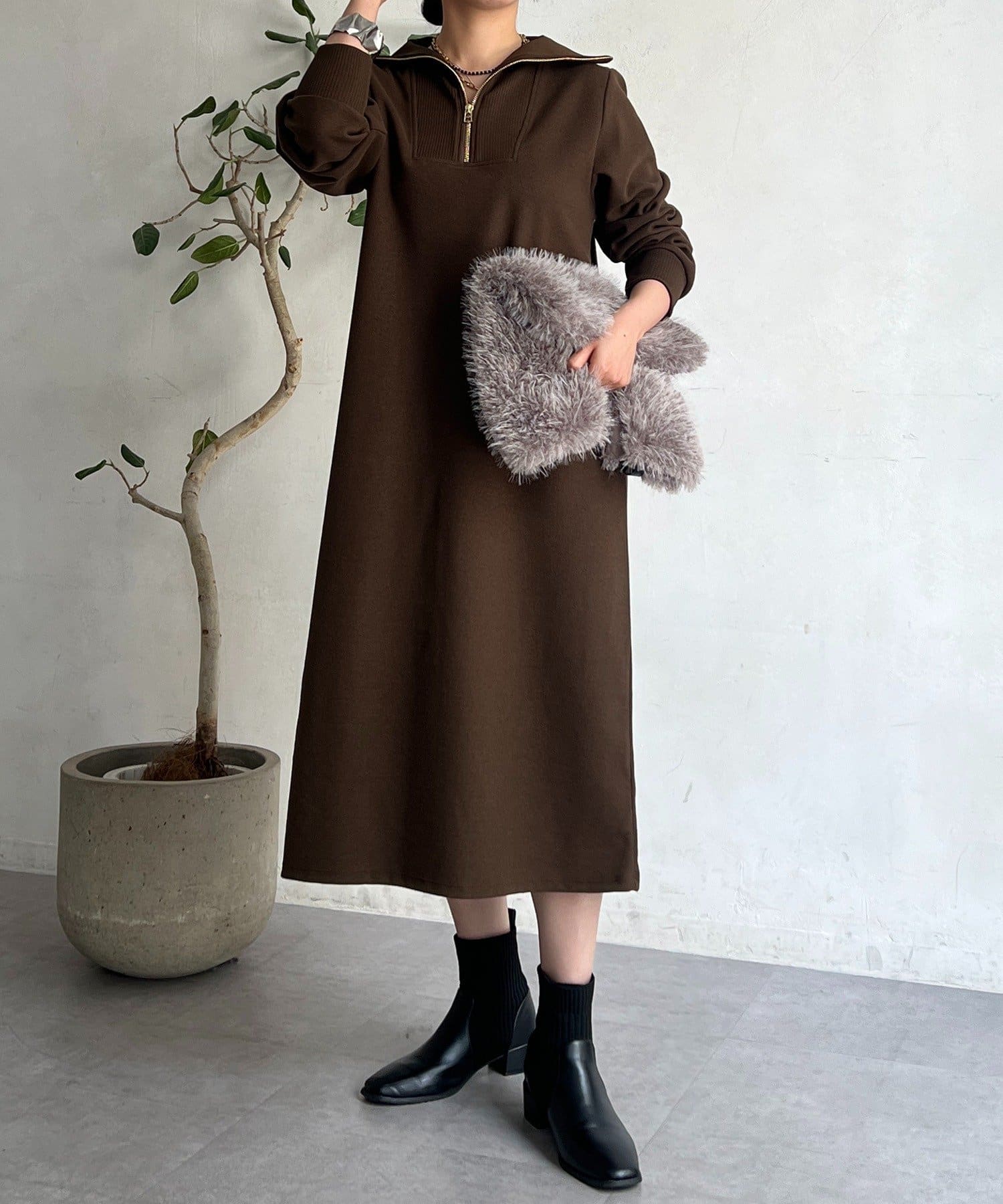 Croisiere(クロジエール) 圧縮起毛ハーフジップワンピース