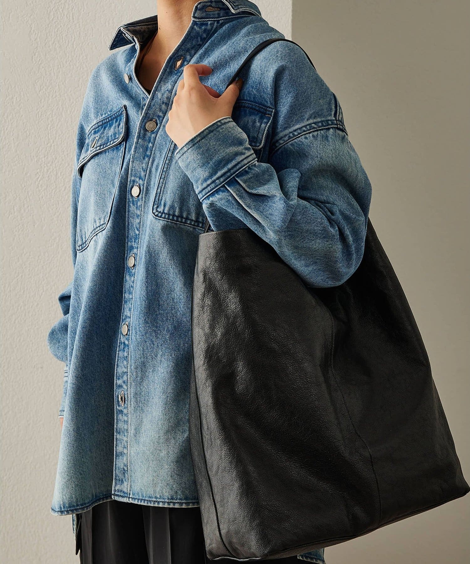 Whim Gazette(ウィム ガゼット) 【Hoaw.】ショルダーバッグ