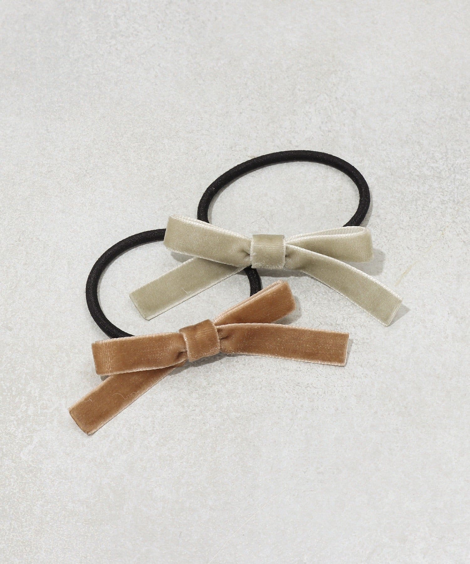 3COINS(スリーコインズ) ベロアリボンポニー2個セット