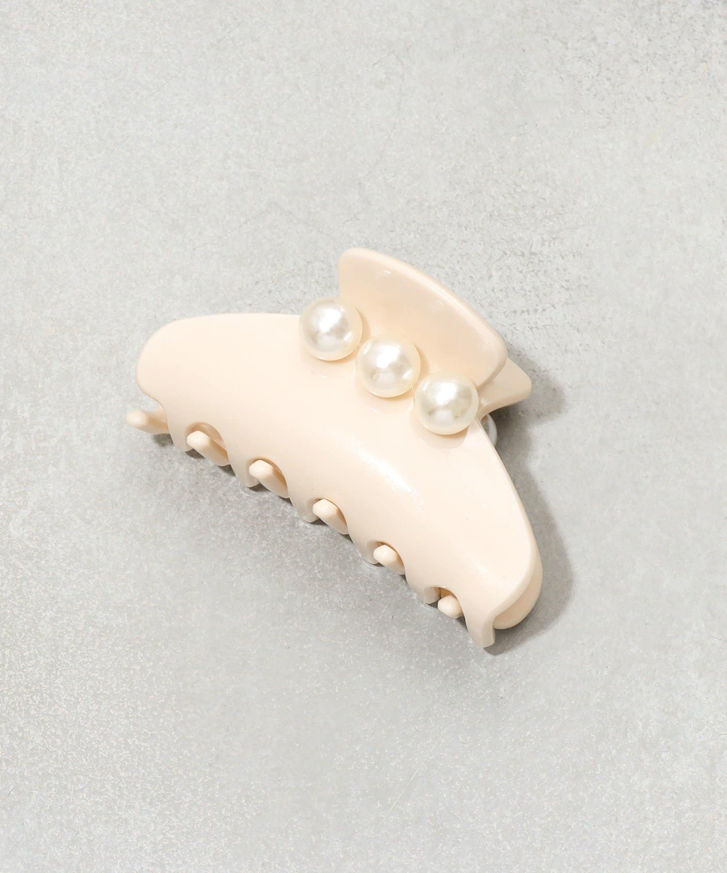 3COINS(スリーコインズ) パール付バンス