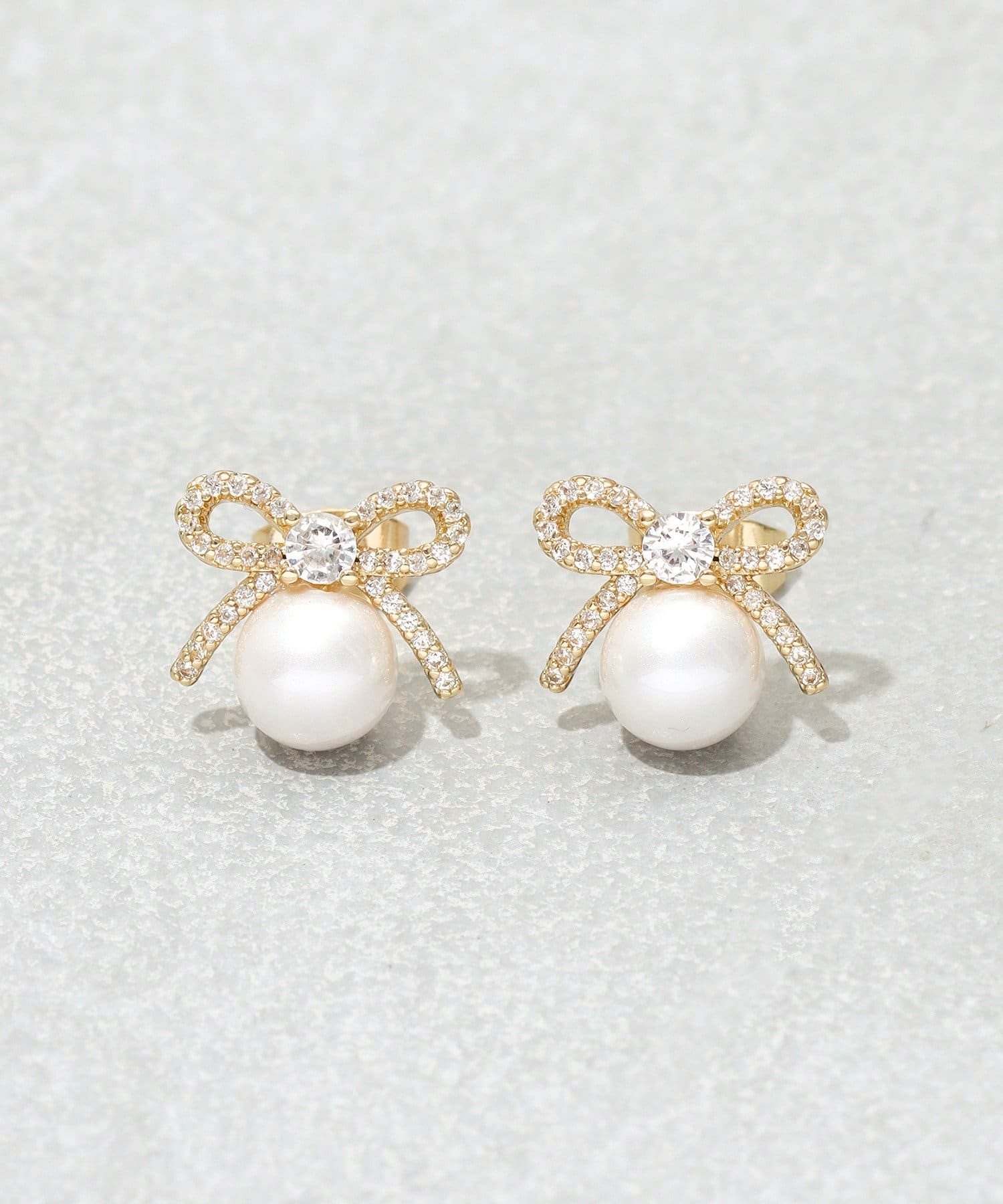 3COINS(スリーコインズ) キラキラリボンパールピアス