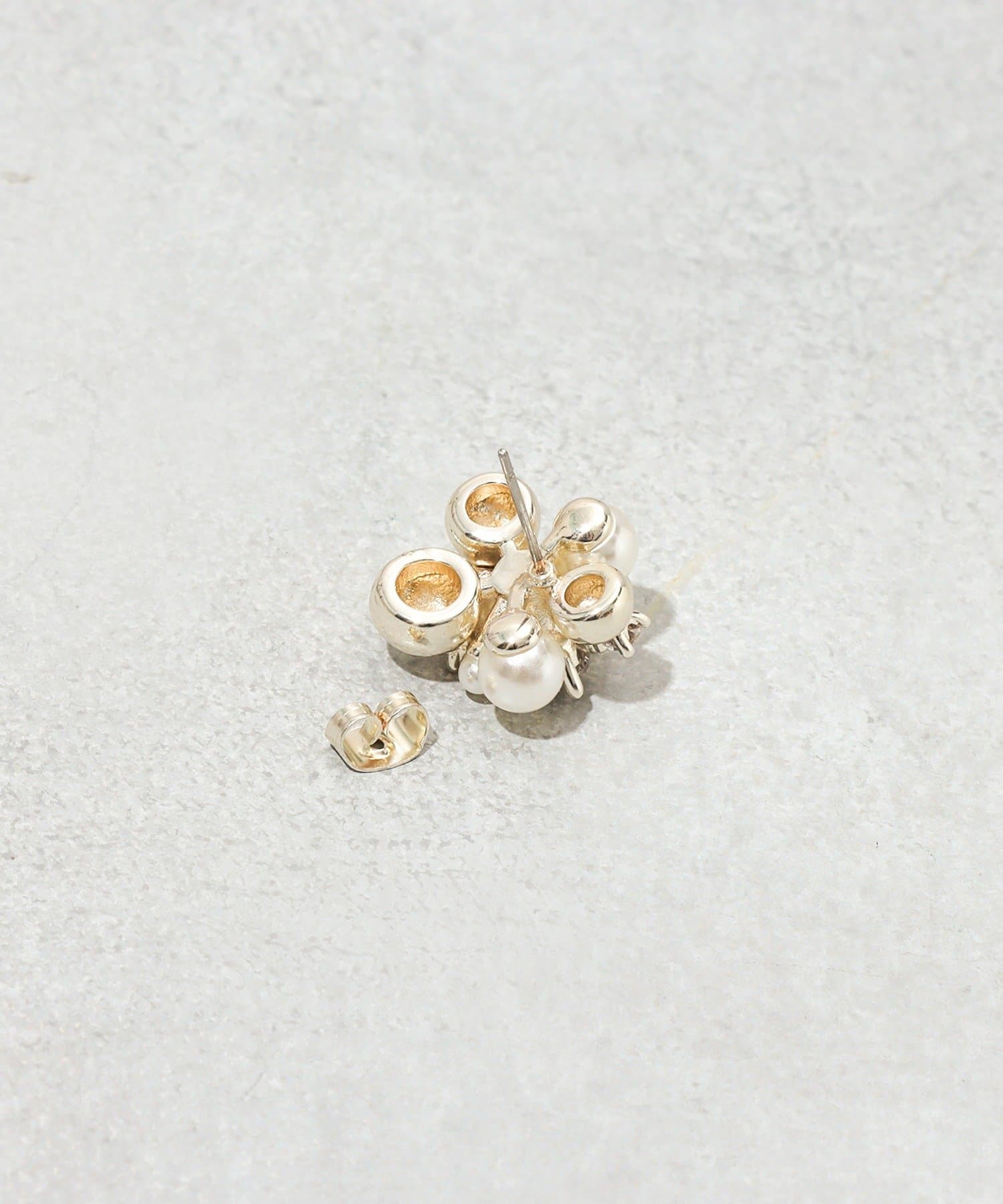 3COINS(スリーコインズ) ビジューピアス