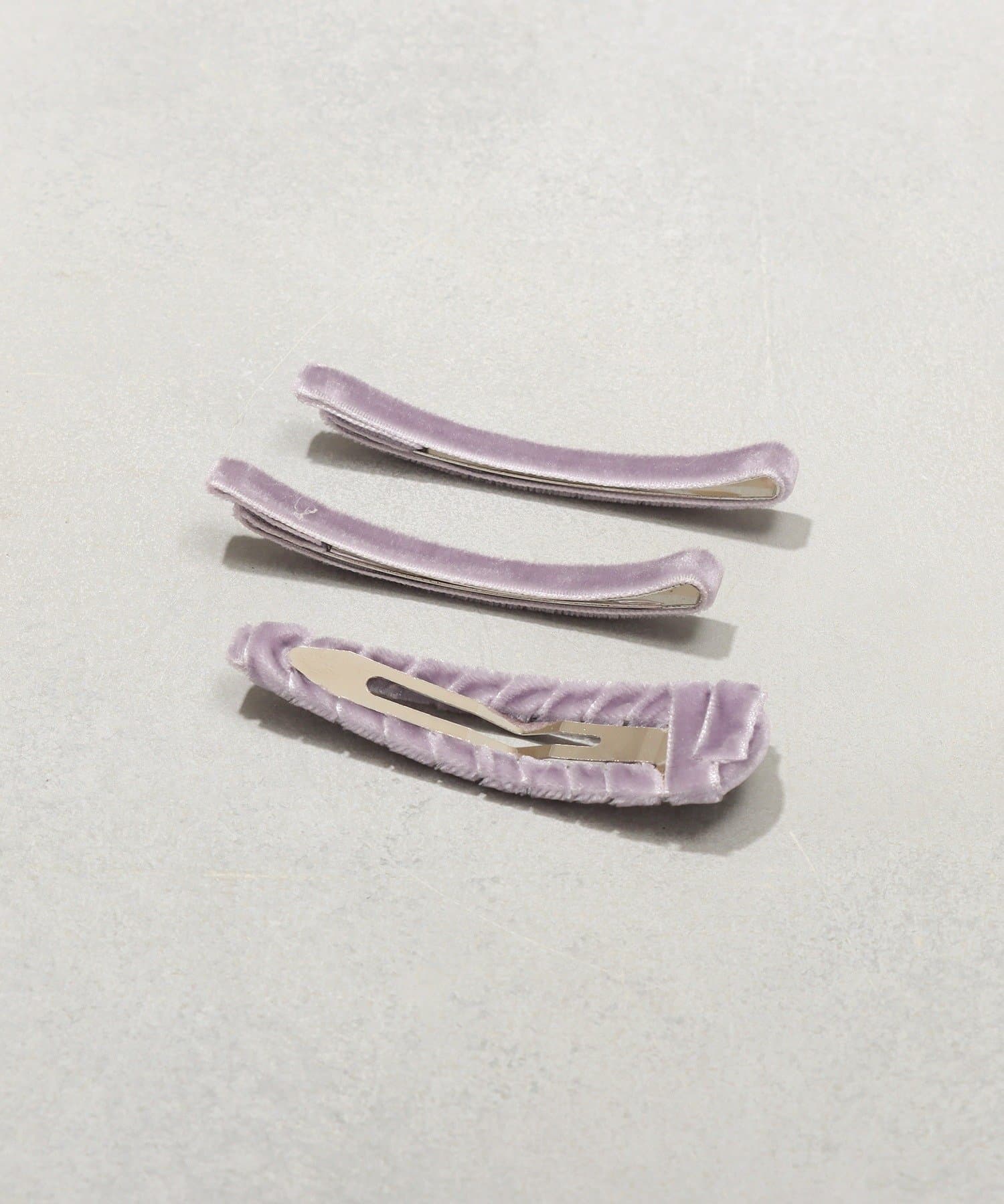 3COINS(スリーコインズ) ベロアパッチンピン3個セット