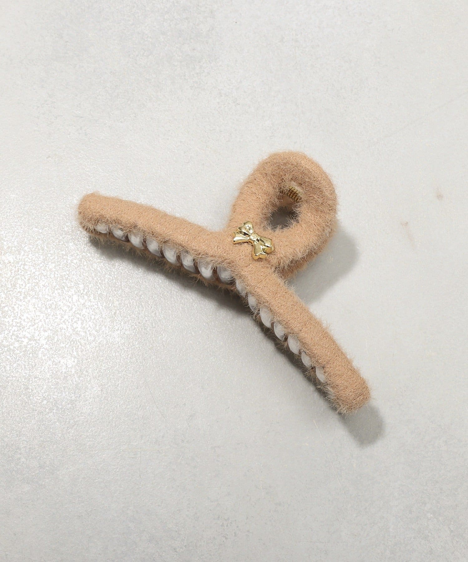 3COINS(スリーコインズ) リボン付きシャギーバンス