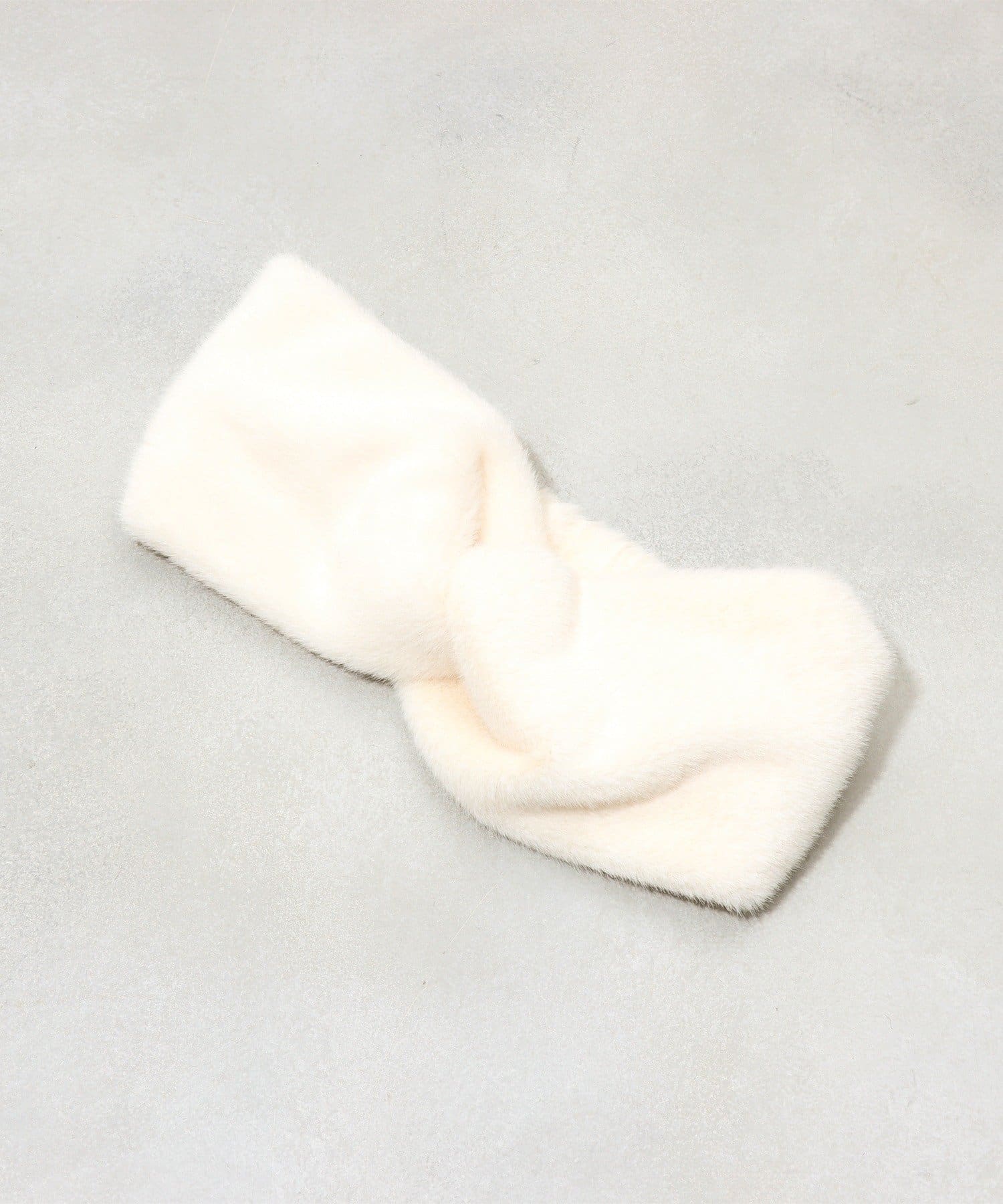 3COINS(スリーコインズ) フェイクファークロス風ターバン