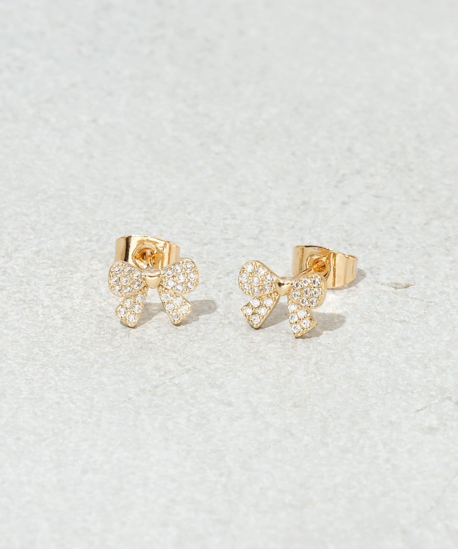 3COINS(スリーコインズ) キラキラリボンピアス