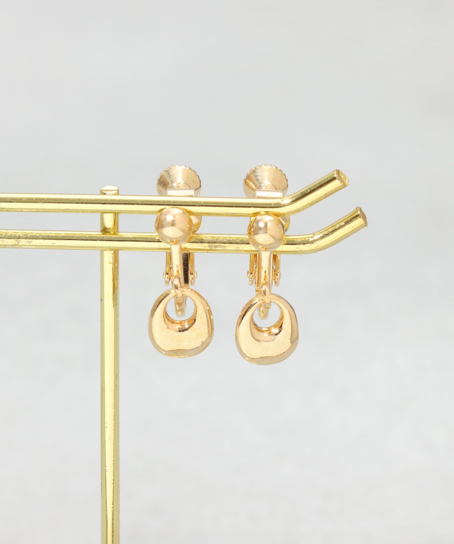 3COINS(スリーコインズ) メタルサガリイヤリング