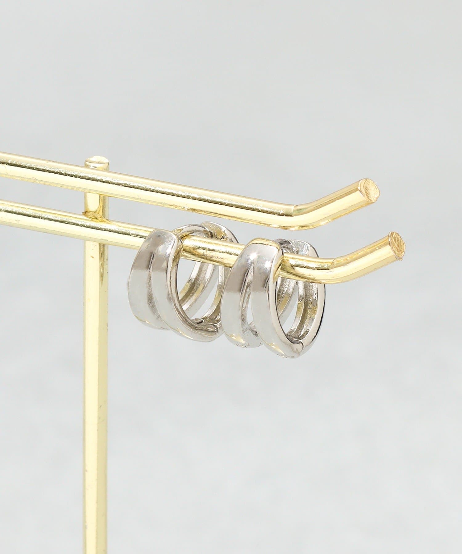 3COINS(スリーコインズ) 2連メタルワンタッチピアス